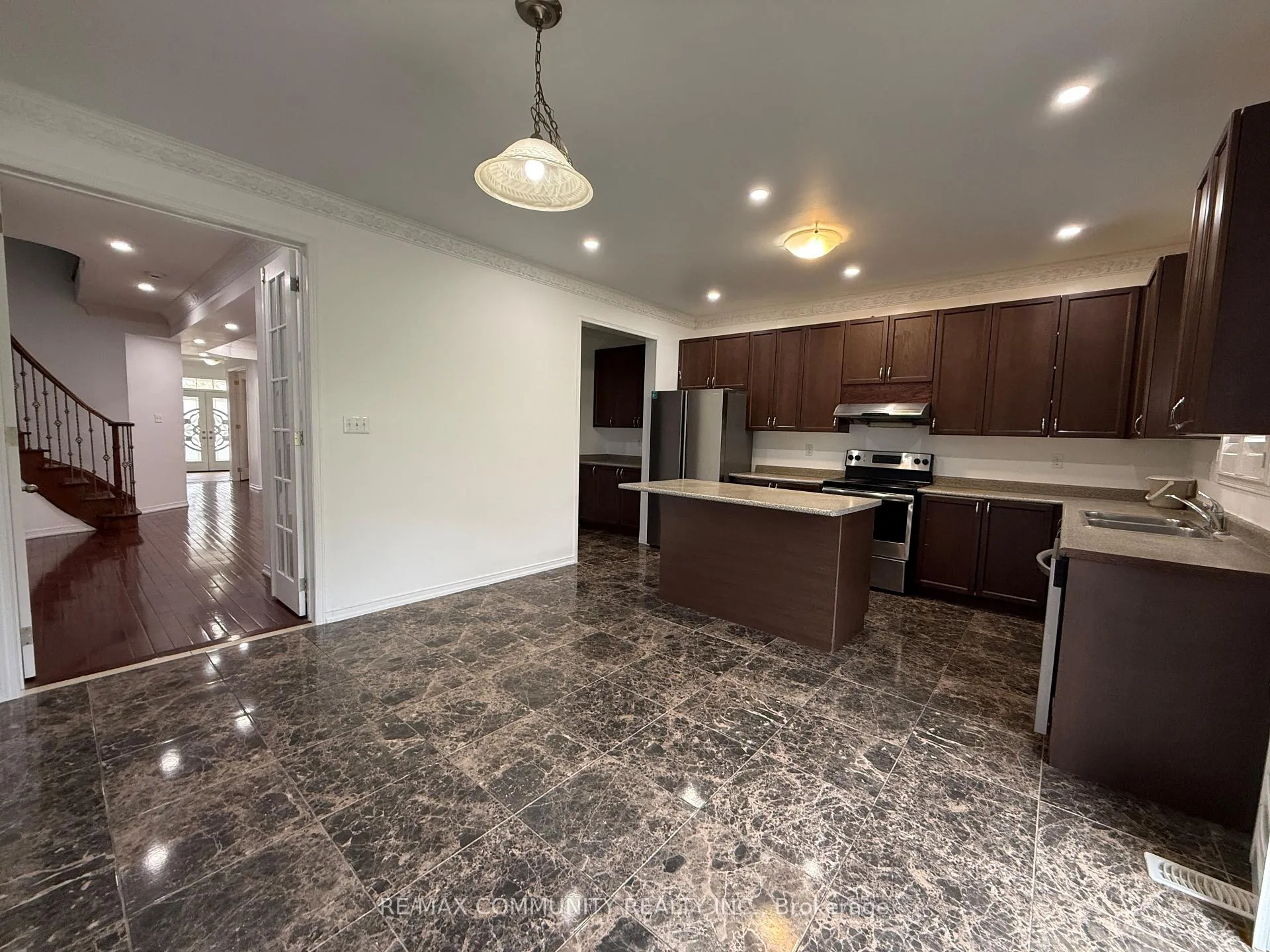 Photo 10 of 1771 Arborwood Drive, Oshawa, Taunton — HOMEH