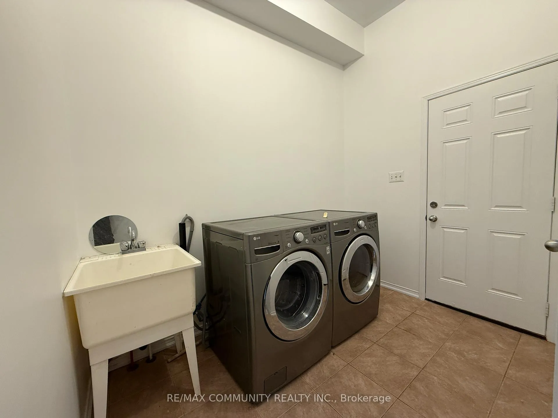 Photo 21 of 1771 Arborwood Drive, Oshawa, Taunton — HOMEH