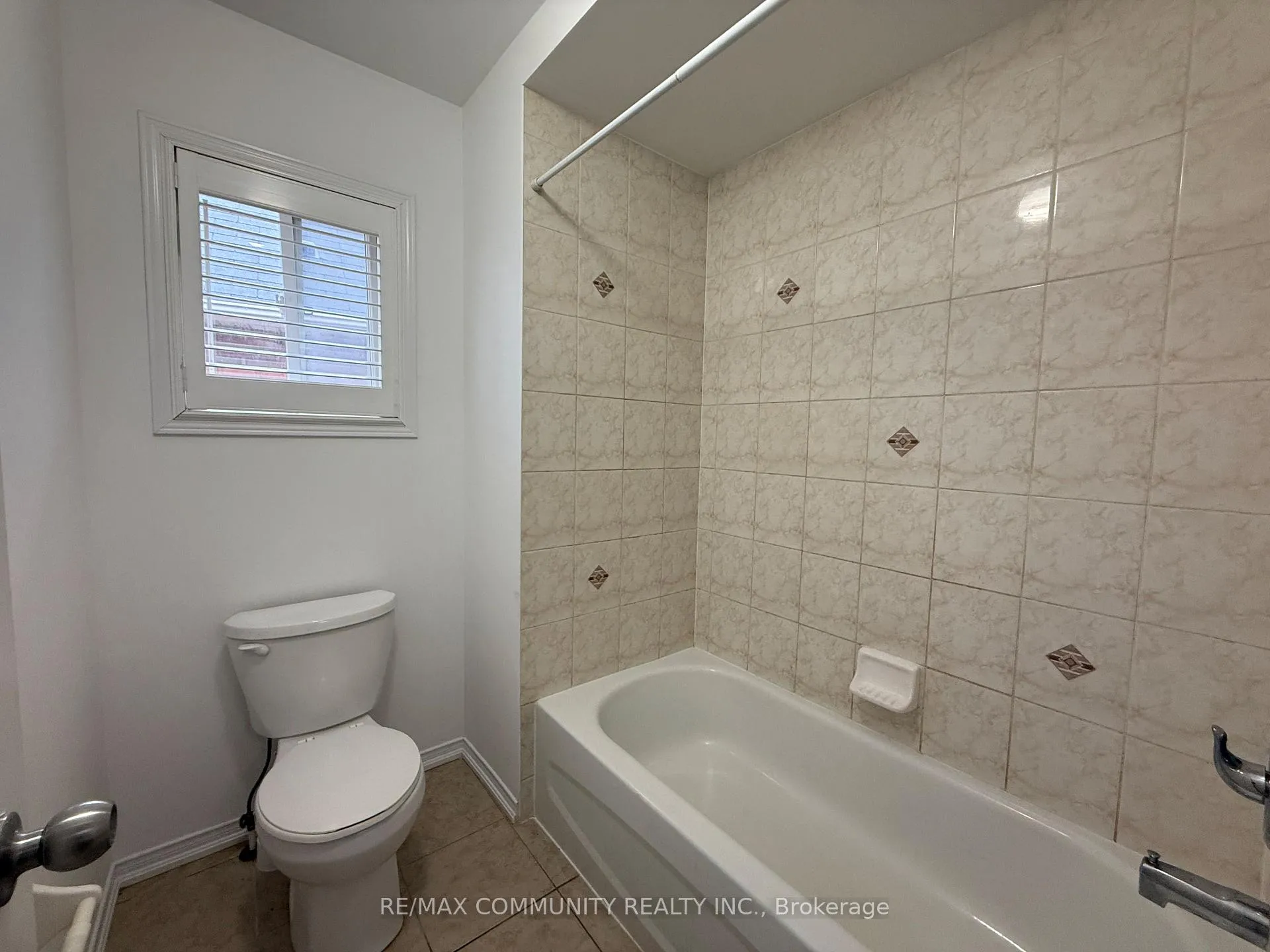 Photo 39 of 1771 Arborwood Drive, Oshawa, Taunton — HOMEH