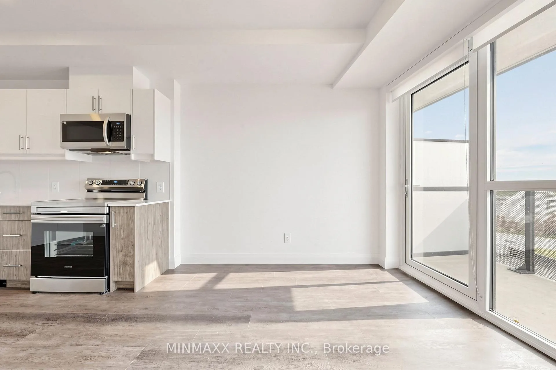 Photo 11 of Unit 710, 1333 Weber Street E, Kitchener, Stanley Park — HOMEH