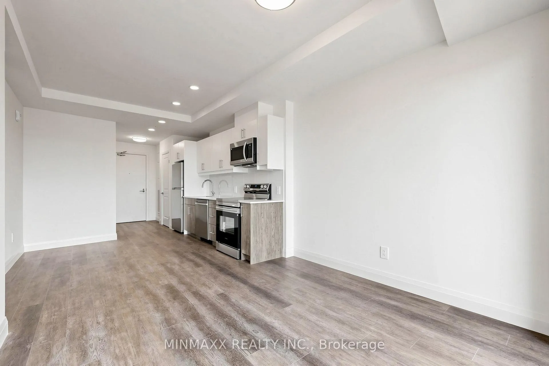 Photo 12 of Unit 710, 1333 Weber Street E, Kitchener, Stanley Park — HOMEH