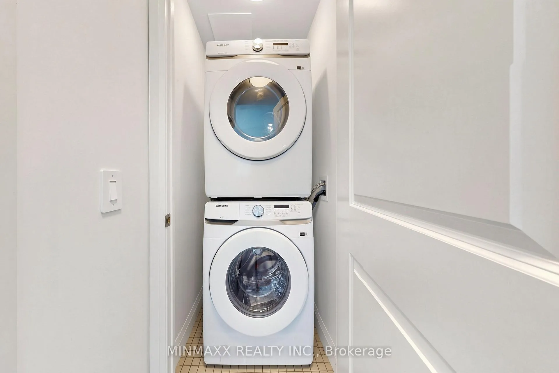Photo 23 of Unit 710, 1333 Weber Street E, Kitchener, Stanley Park — HOMEH