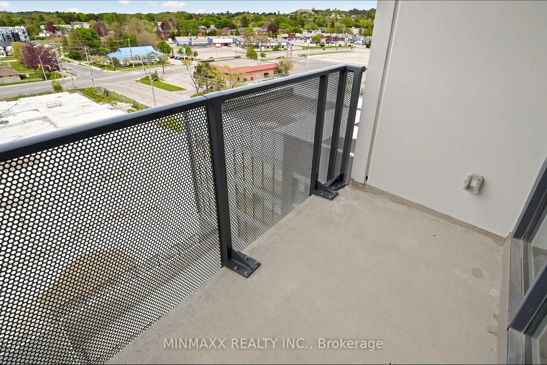 Photo 26 of Unit 710, 1333 Weber Street E, Kitchener, Stanley Park — HOMEH