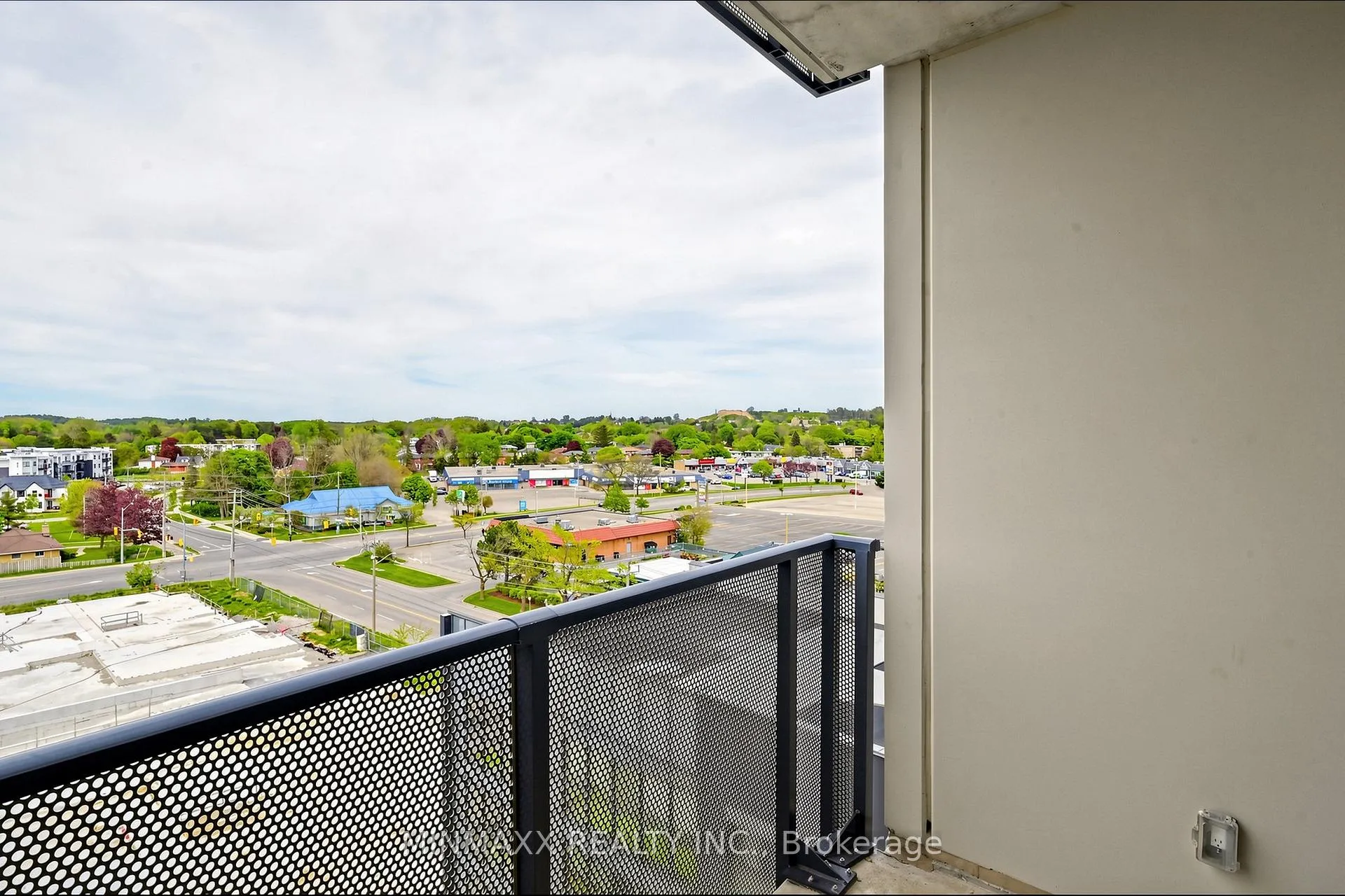 Photo 28 of Unit 710, 1333 Weber Street E, Kitchener, Stanley Park — HOMEH