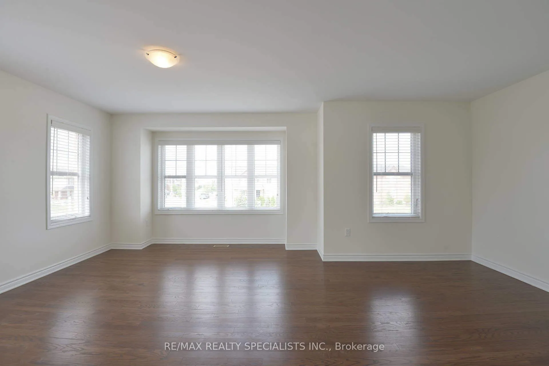 Photo 10 of Unit 171, 1000 Asleton Boulevard, Milton, Willmott — HOMEH