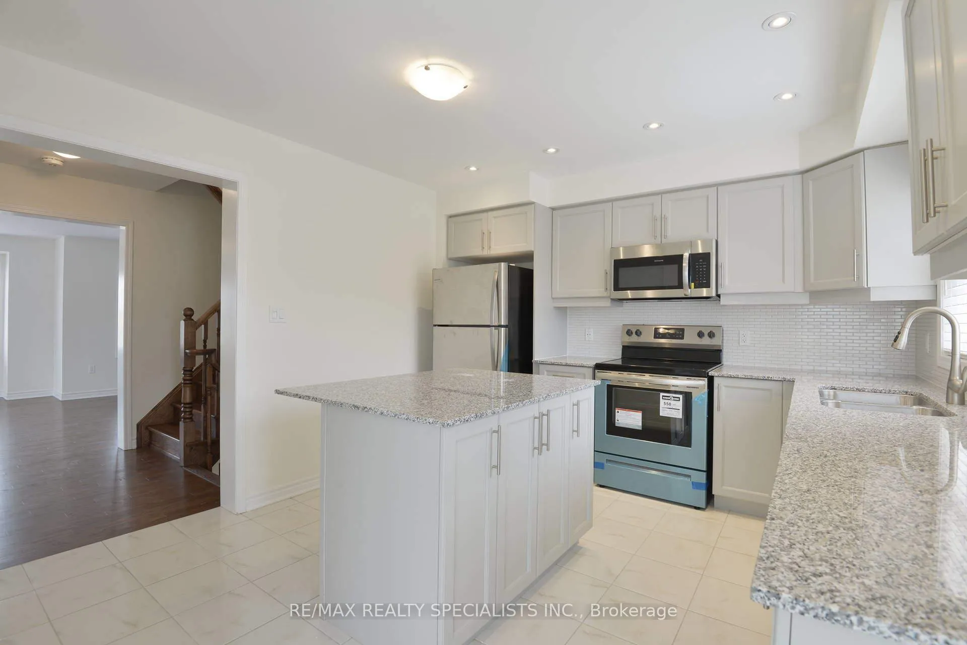 Photo 14 of Unit 171, 1000 Asleton Boulevard, Milton, Willmott — HOMEH