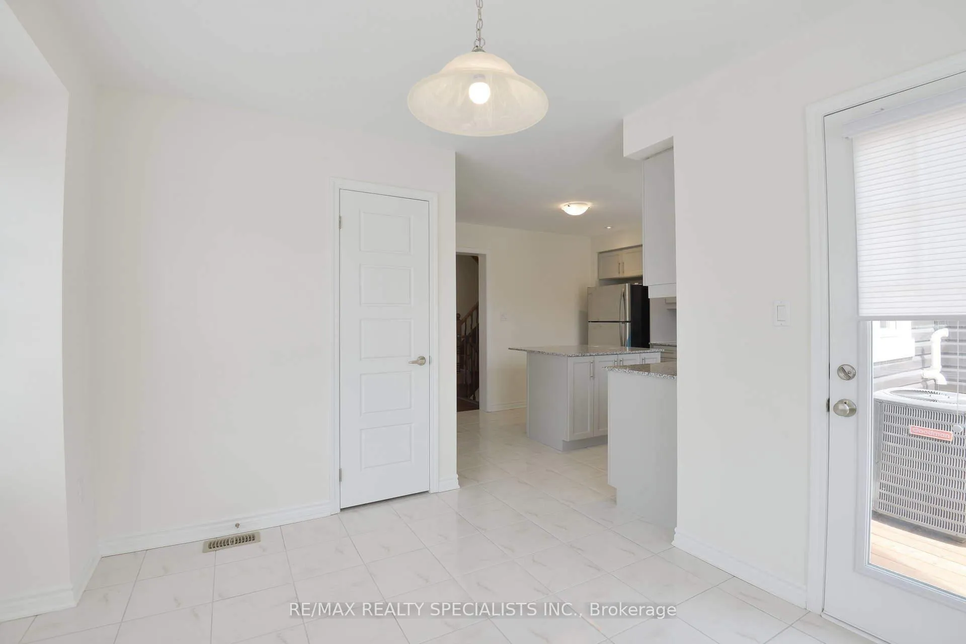 Photo 17 of Unit 171, 1000 Asleton Boulevard, Milton, Willmott — HOMEH