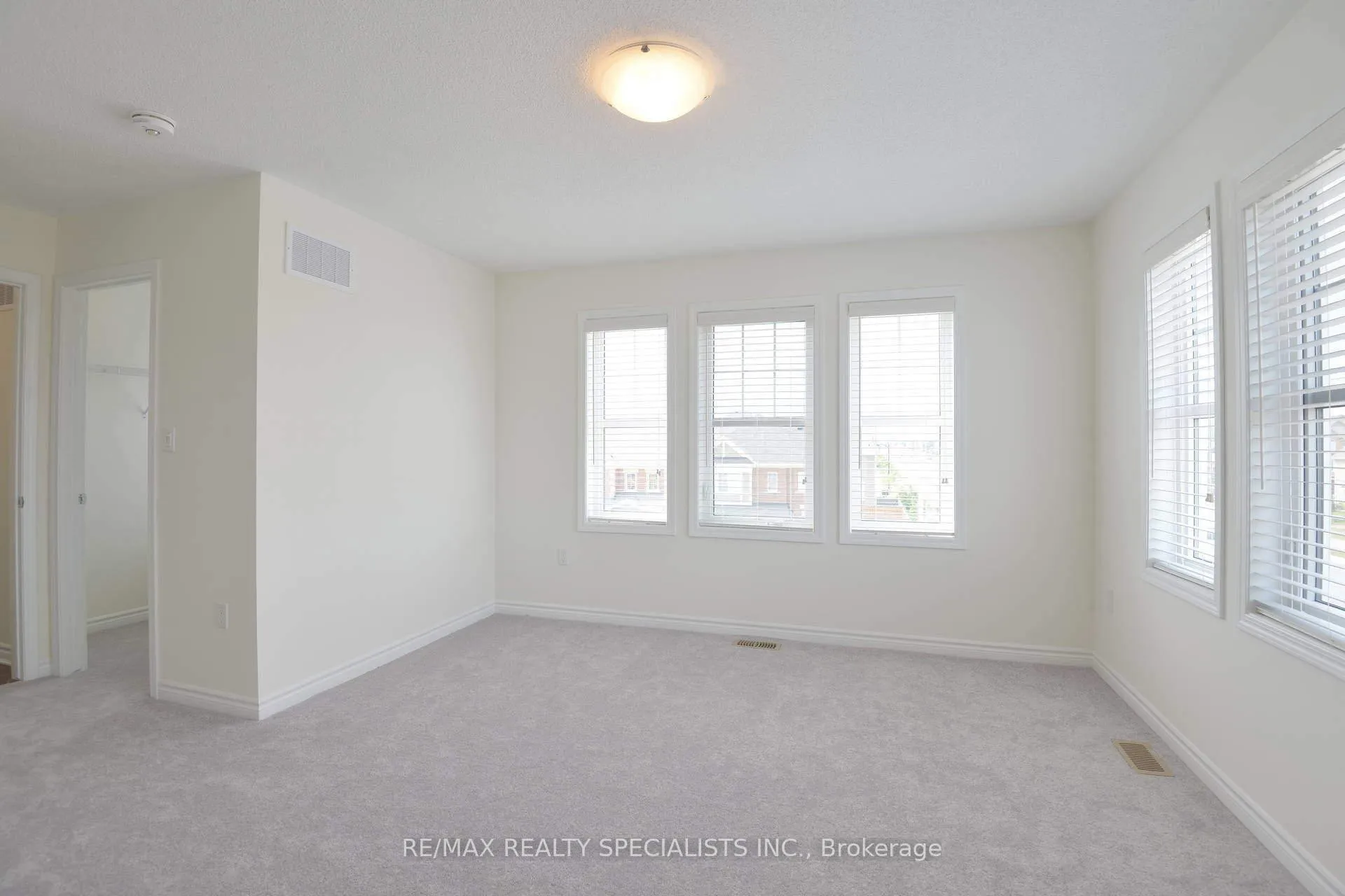 Photo 22 of Unit 171, 1000 Asleton Boulevard, Milton, Willmott — HOMEH