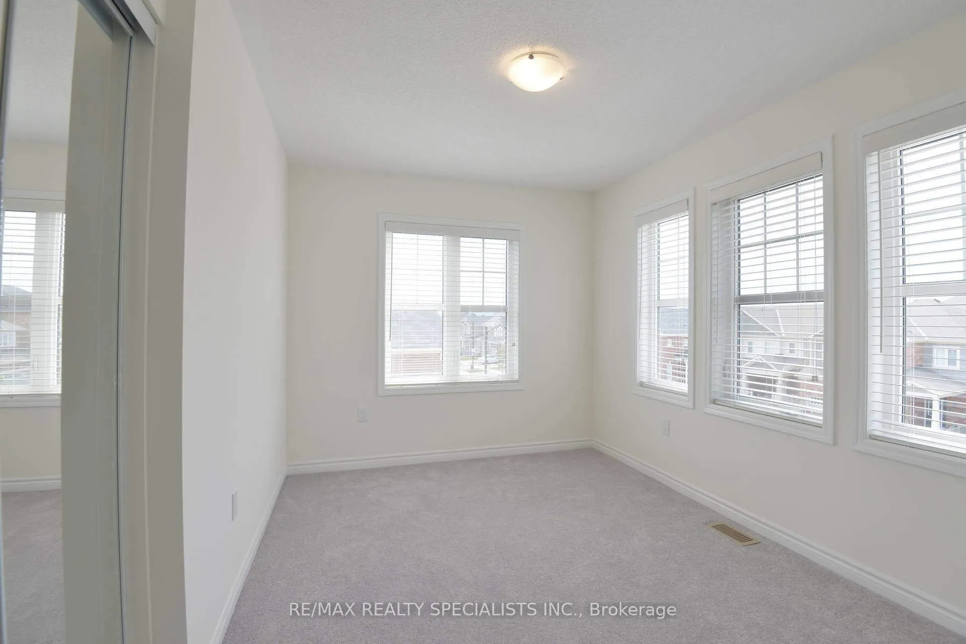 Photo 27 of Unit 171, 1000 Asleton Boulevard, Milton, Willmott — HOMEH