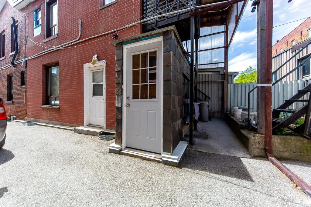 Photo 6 of Unit basement, 44 Northumberland Street, Toronto, Dovercourt-Wallace Emerson-Junction — HOMEH