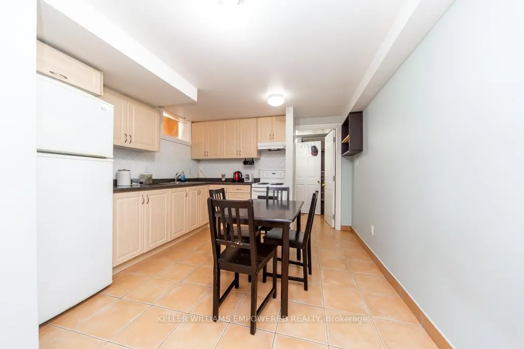 Photo 12 of Unit basement, 44 Northumberland Street, Toronto, Dovercourt-Wallace Emerson-Junction — HOMEH