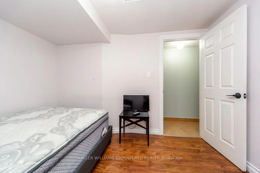Photo 15 of Unit basement, 44 Northumberland Street, Toronto, Dovercourt-Wallace Emerson-Junction — HOMEH