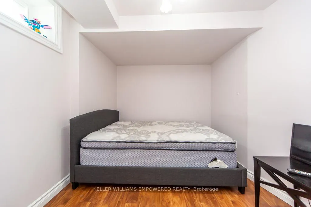 Photo 16 of Unit basement, 44 Northumberland Street, Toronto, Dovercourt-Wallace Emerson-Junction — HOMEH