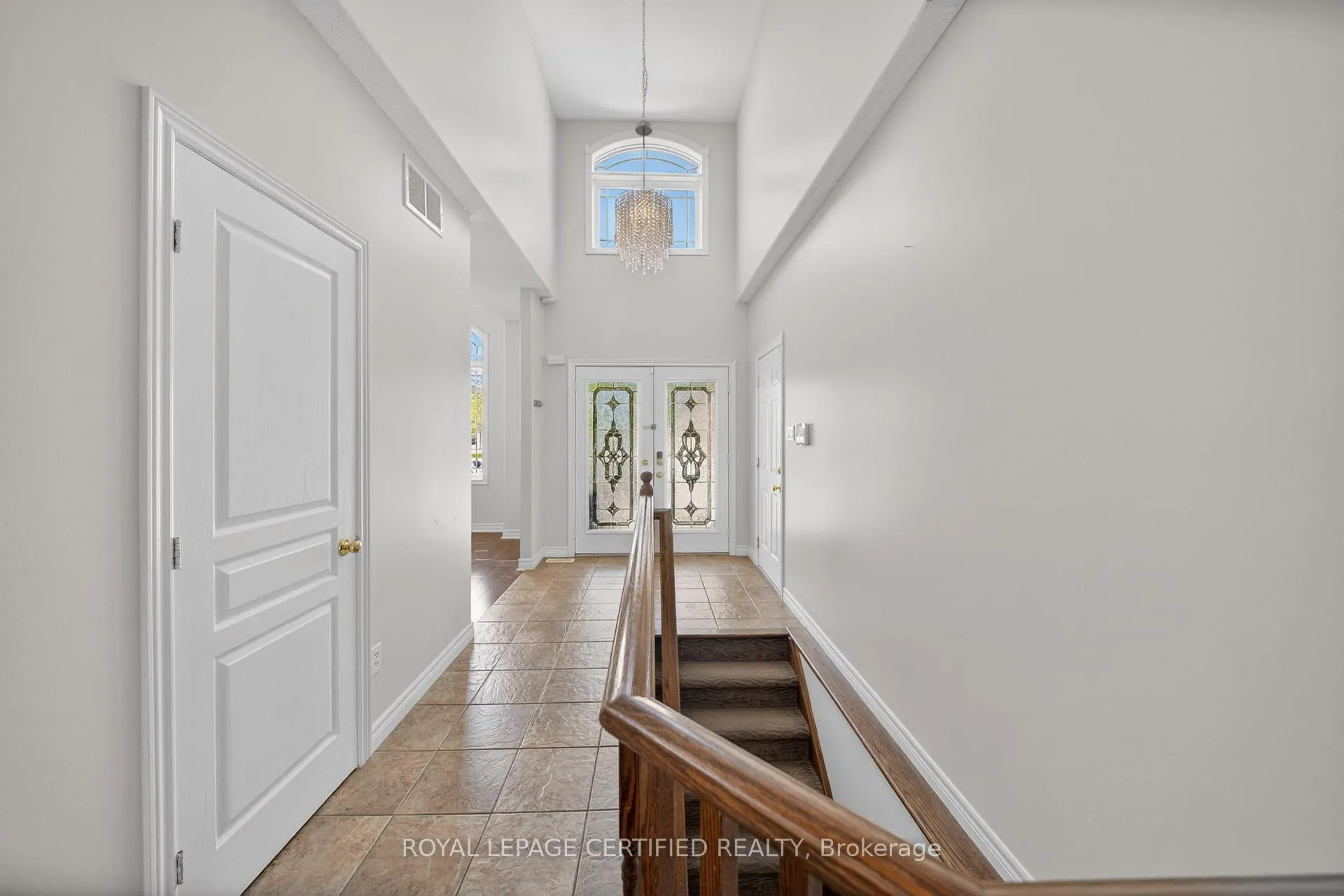 Photo 4 of 91 Candlewood Drive, Hamilton, Stoney Creek Mountain — HOMEH