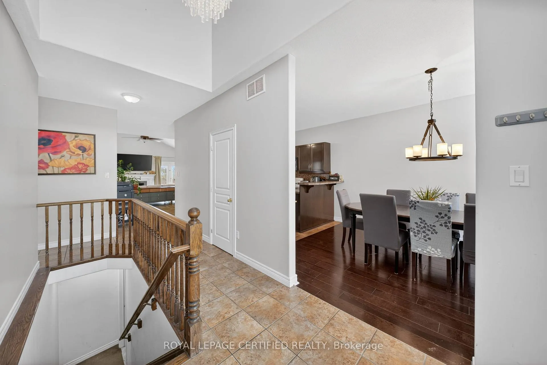 Photo 6 of 91 Candlewood Drive, Hamilton, Stoney Creek Mountain — HOMEH
