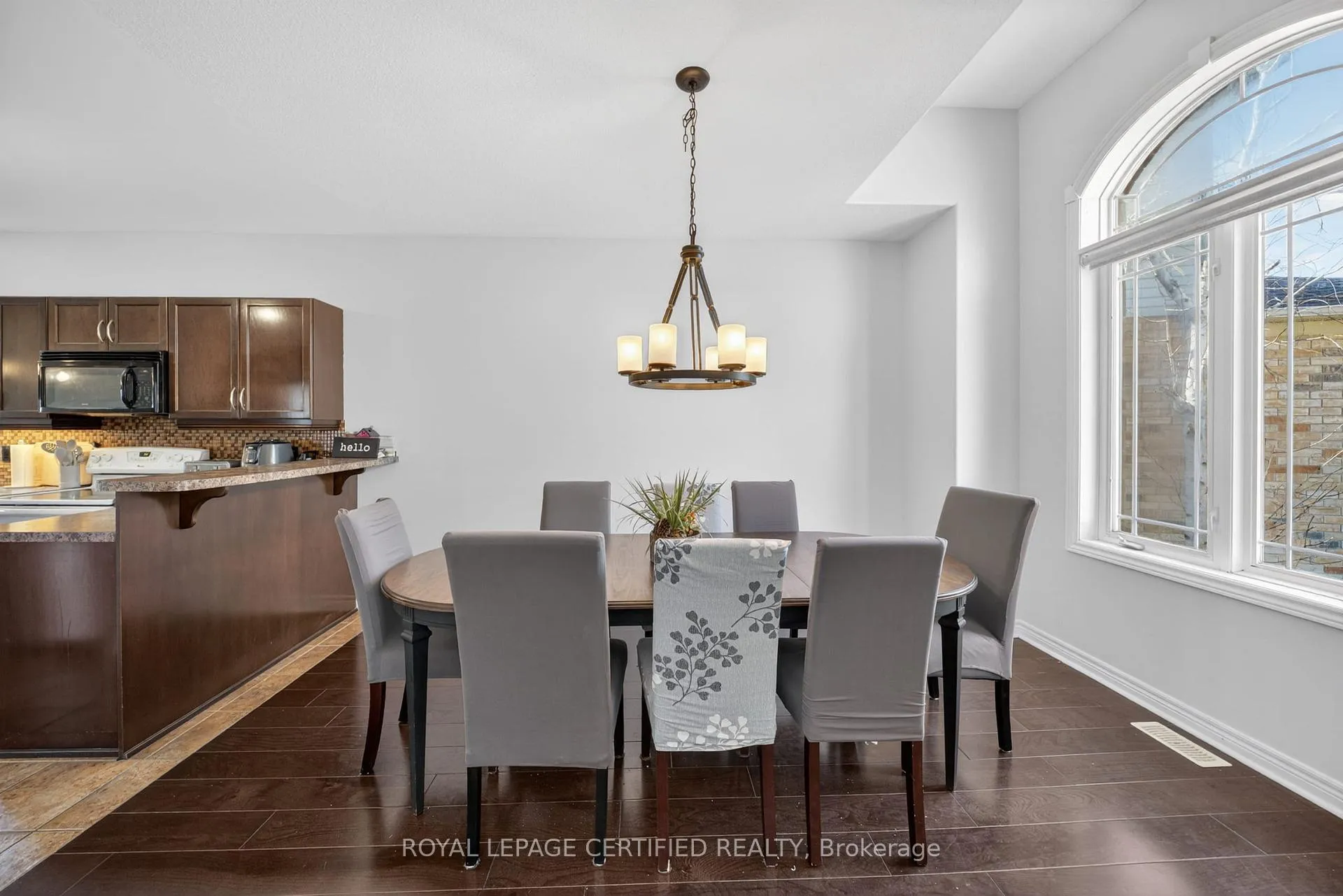 Photo 7 of 91 Candlewood Drive, Hamilton, Stoney Creek Mountain — HOMEH