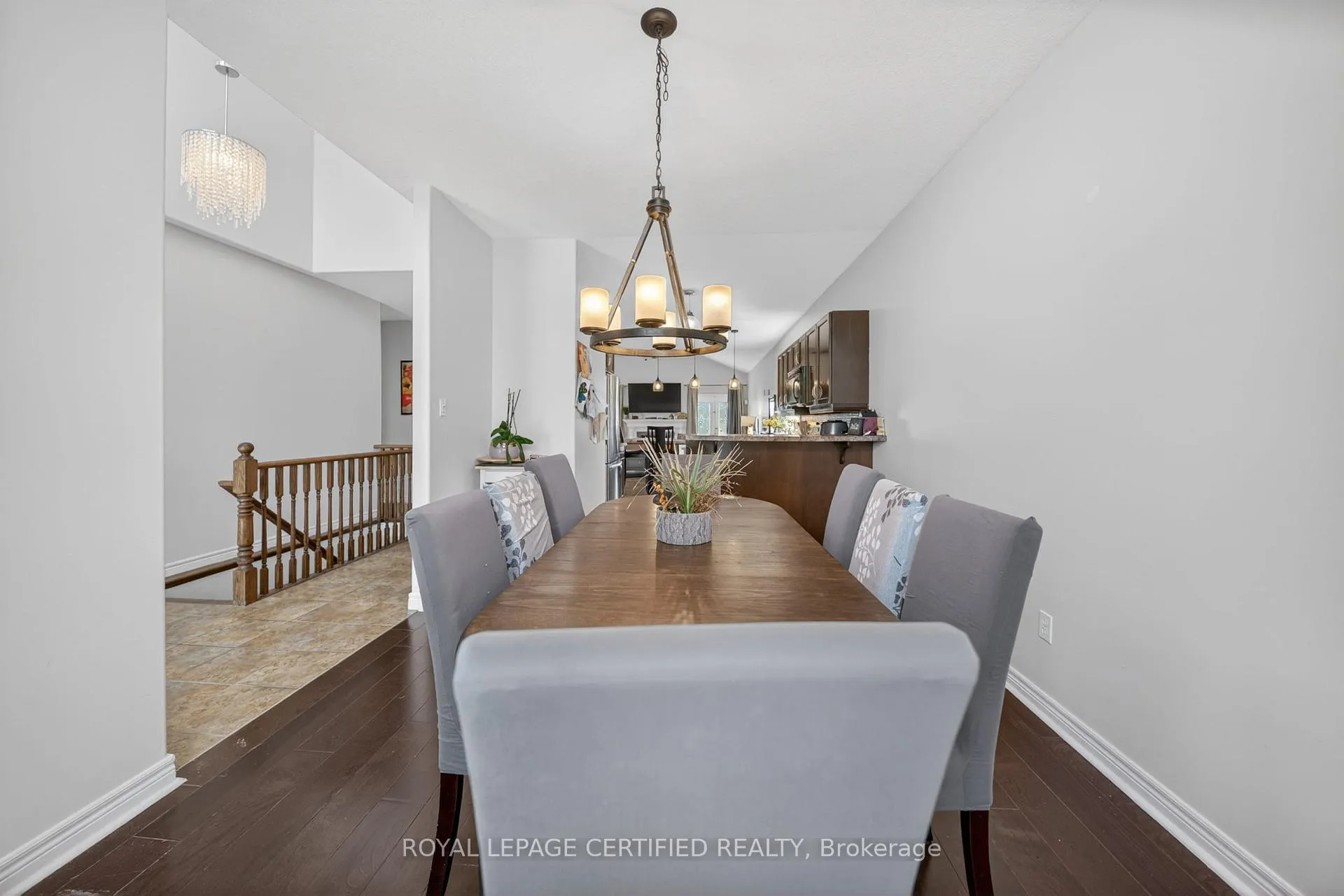 Photo 8 of 91 Candlewood Drive, Hamilton, Stoney Creek Mountain — HOMEH