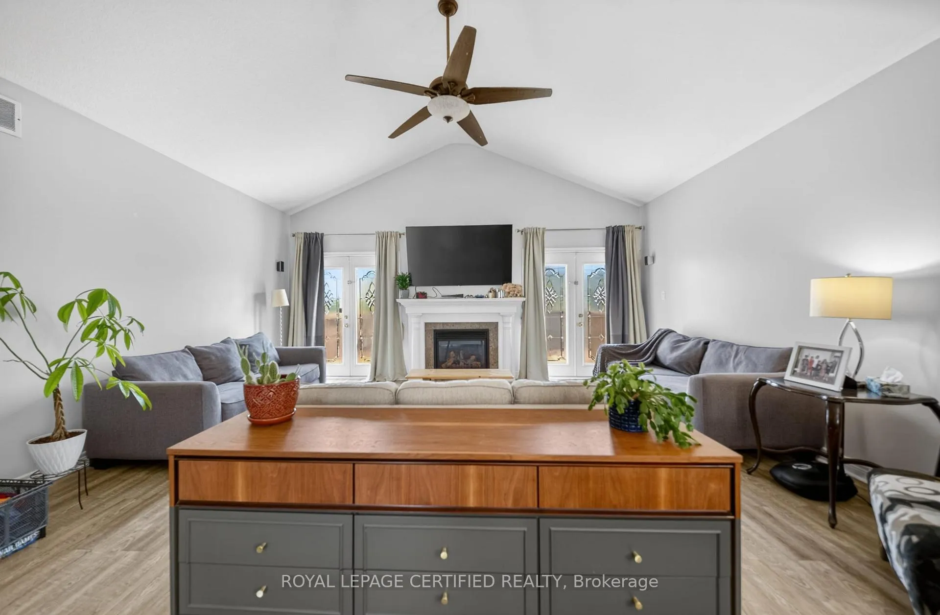 Photo 12 of 91 Candlewood Drive, Hamilton, Stoney Creek Mountain — HOMEH