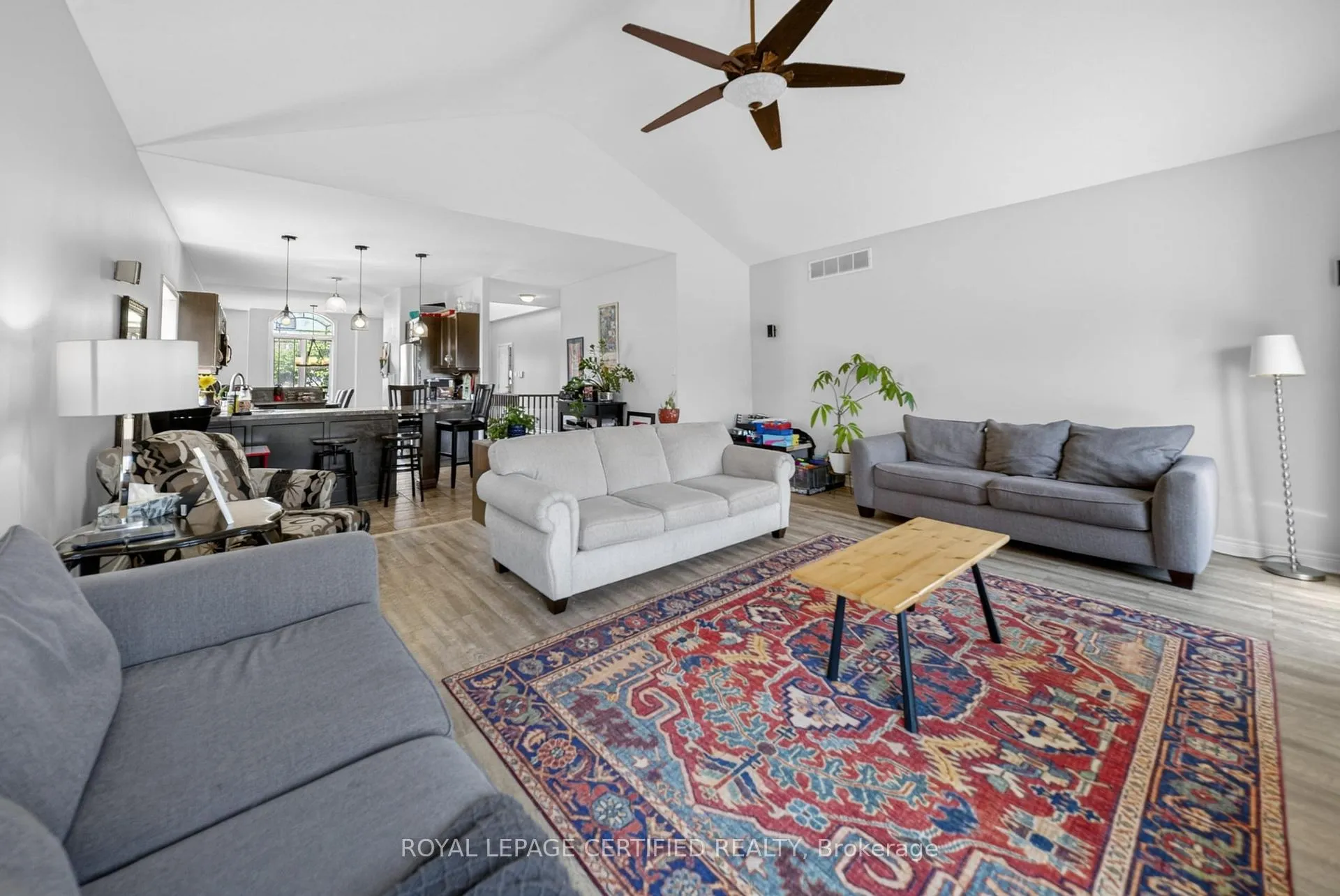 Photo 15 of 91 Candlewood Drive, Hamilton, Stoney Creek Mountain — HOMEH