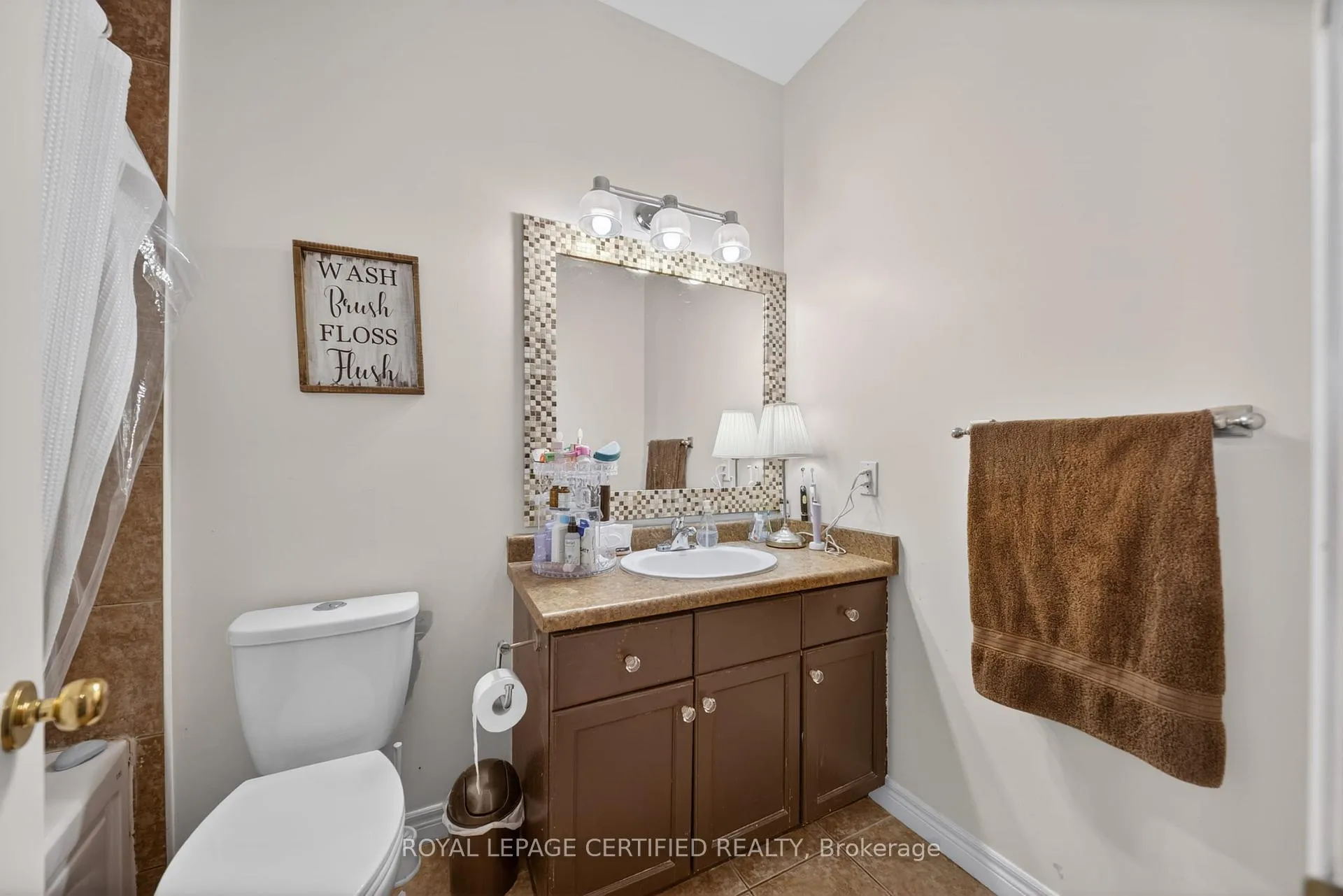 Photo 23 of 91 Candlewood Drive, Hamilton, Stoney Creek Mountain — HOMEH