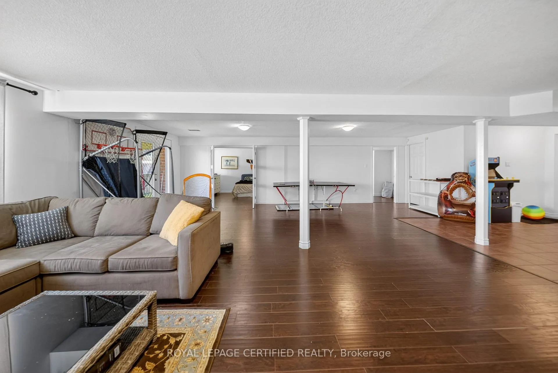 Photo 27 of 91 Candlewood Drive, Hamilton, Stoney Creek Mountain — HOMEH