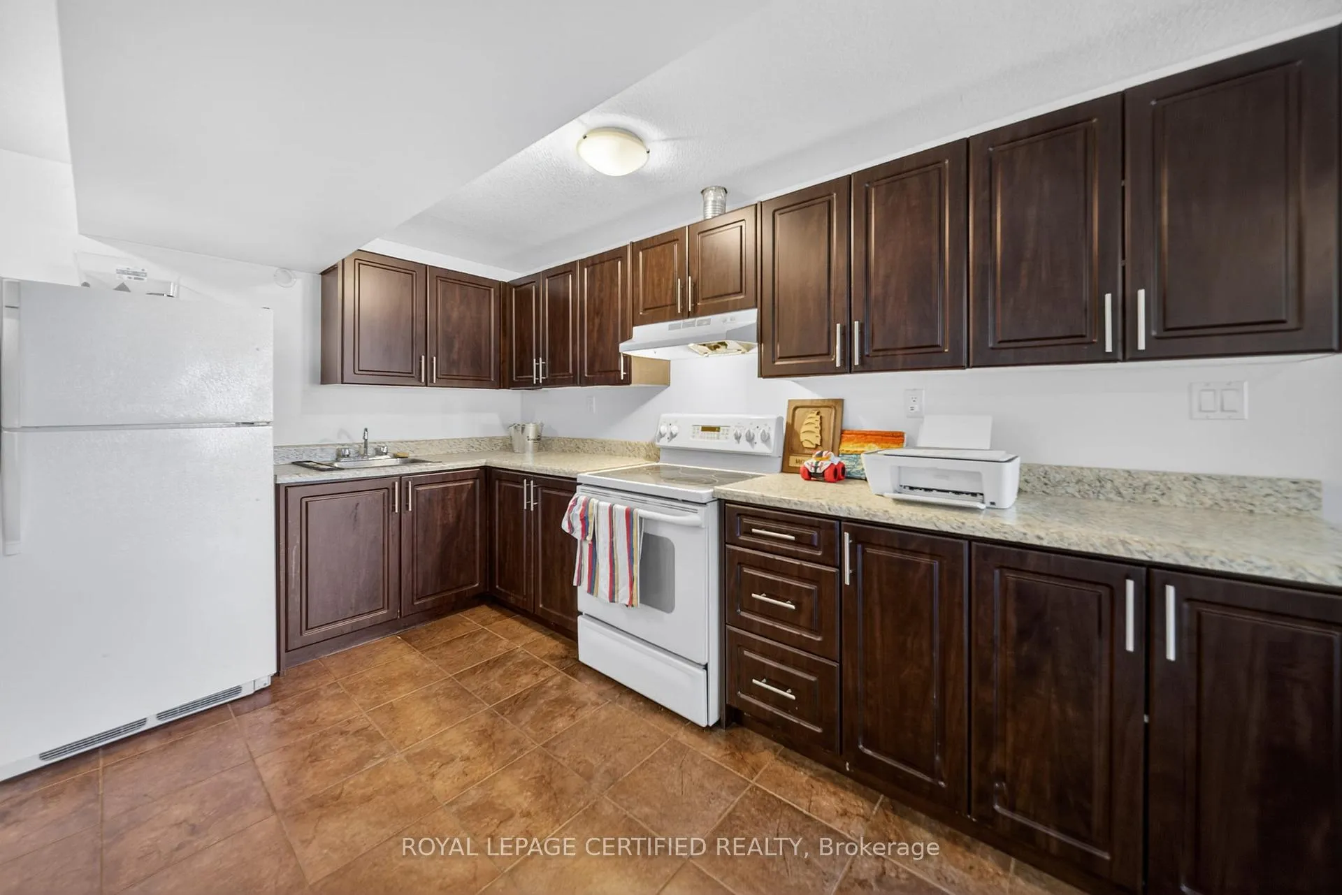 Photo 34 of 91 Candlewood Drive, Hamilton, Stoney Creek Mountain — HOMEH