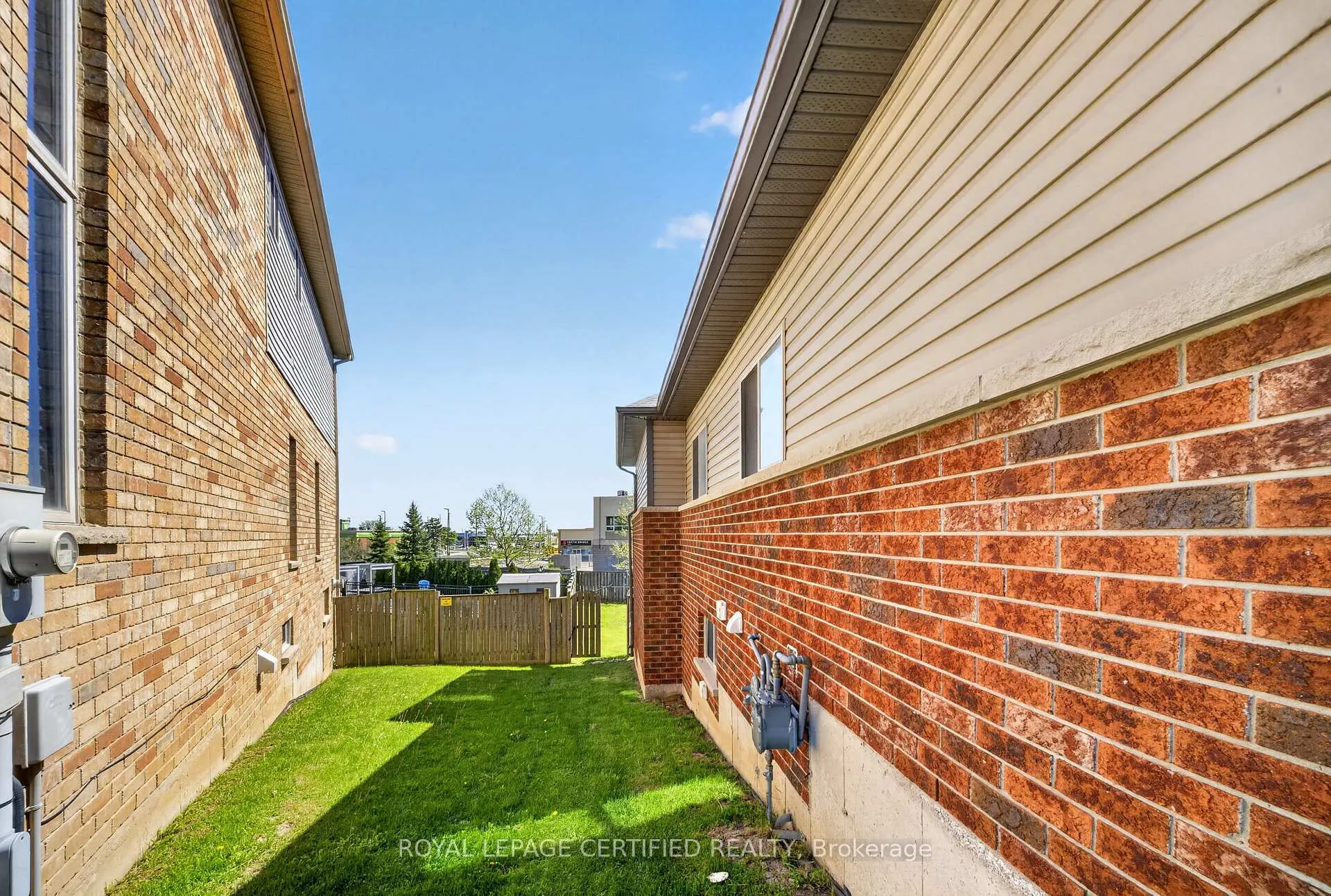 Photo 37 of 91 Candlewood Drive, Hamilton, Stoney Creek Mountain — HOMEH