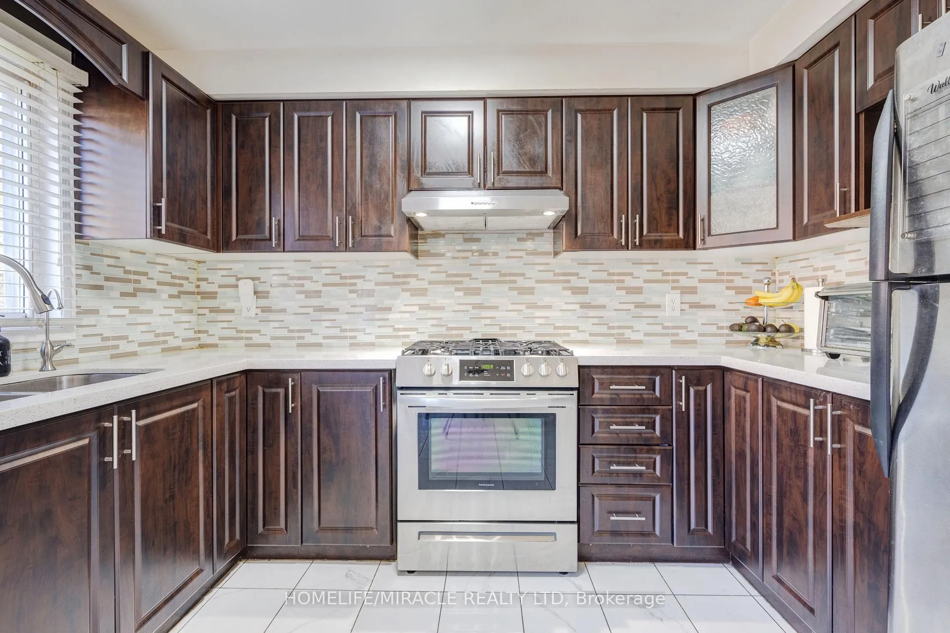 Photo 15 of 36 Herkes Drive, Brampton, Fletcher's West — HOMEH