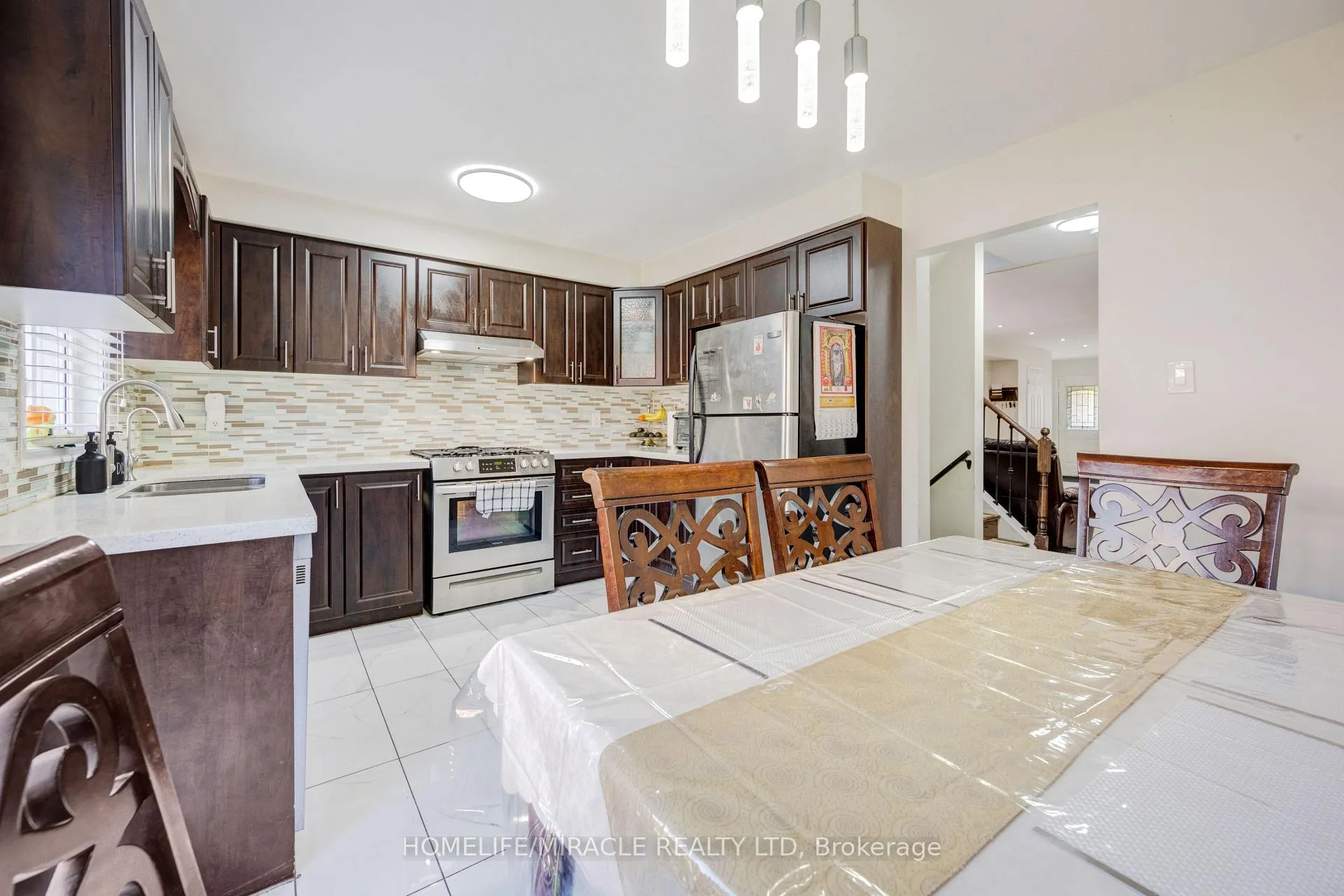 Photo 18 of 36 Herkes Drive, Brampton, Fletcher's West — HOMEH
