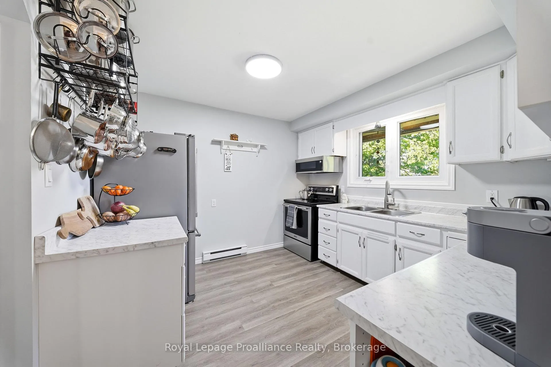 Photo 9 of 63 O'Hare Street, Belleville, Belleville Ward — HOMEH