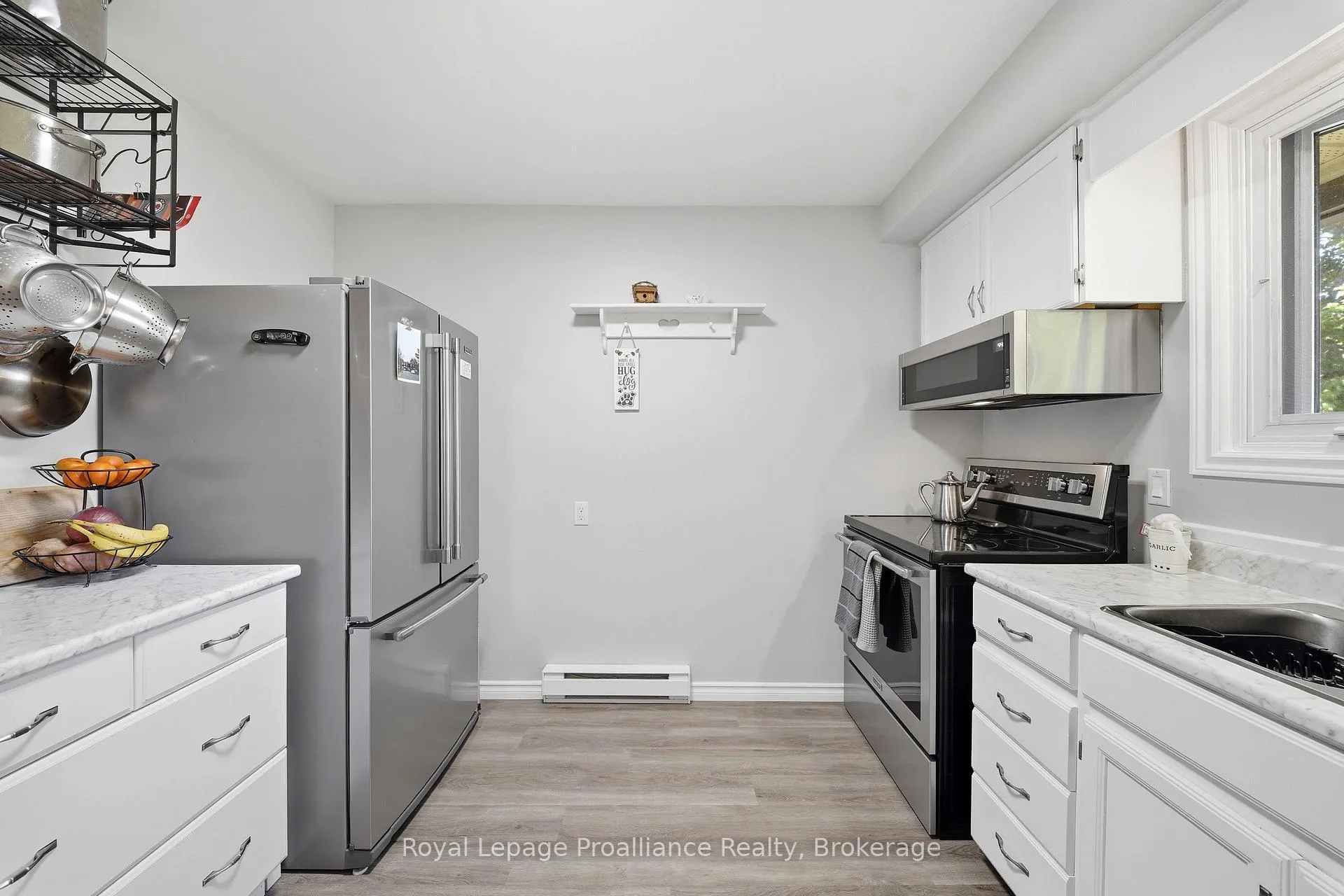 Photo 10 of 63 O'Hare Street, Belleville, Belleville Ward — HOMEH