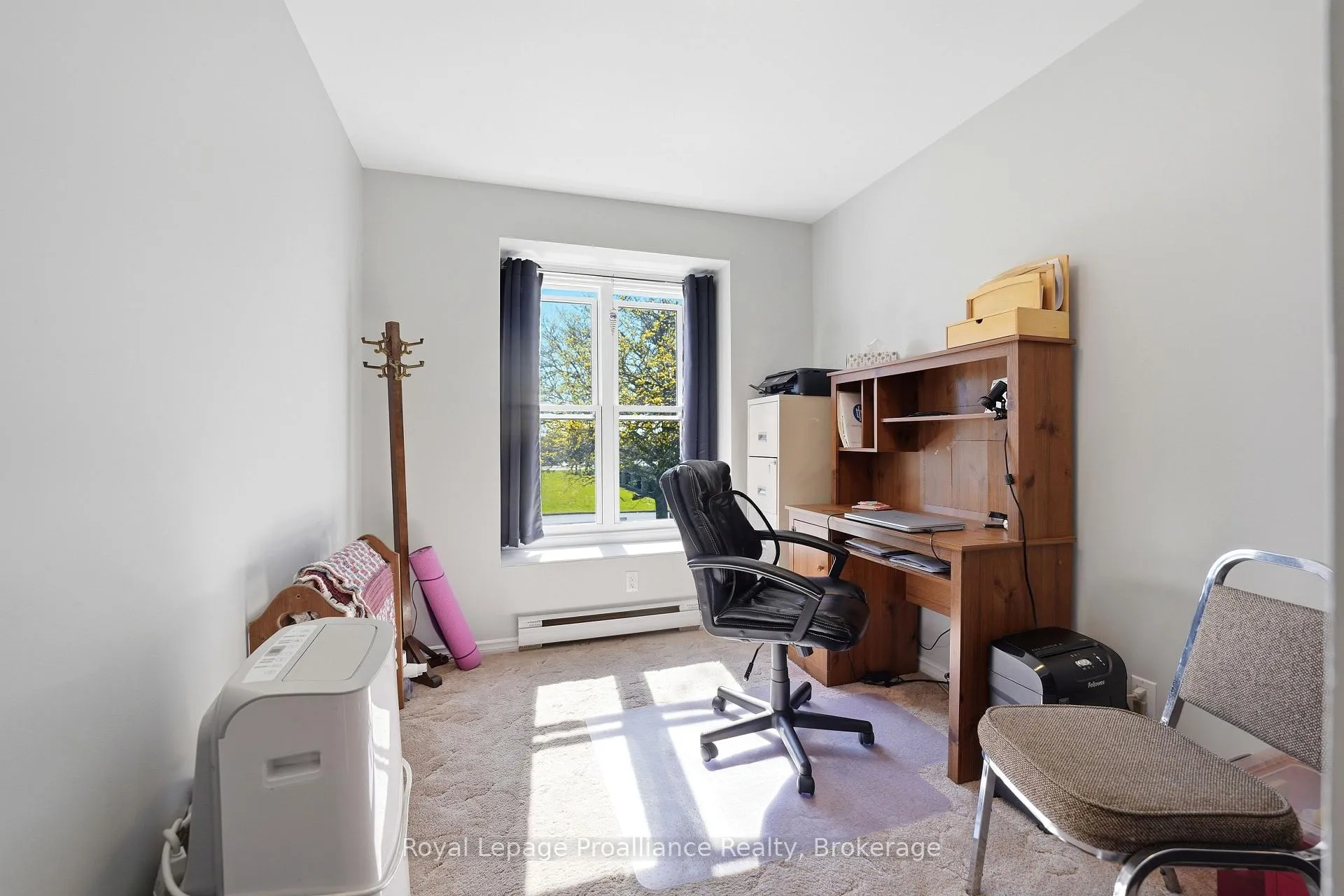 Photo 25 of 63 O'Hare Street, Belleville, Belleville Ward — HOMEH