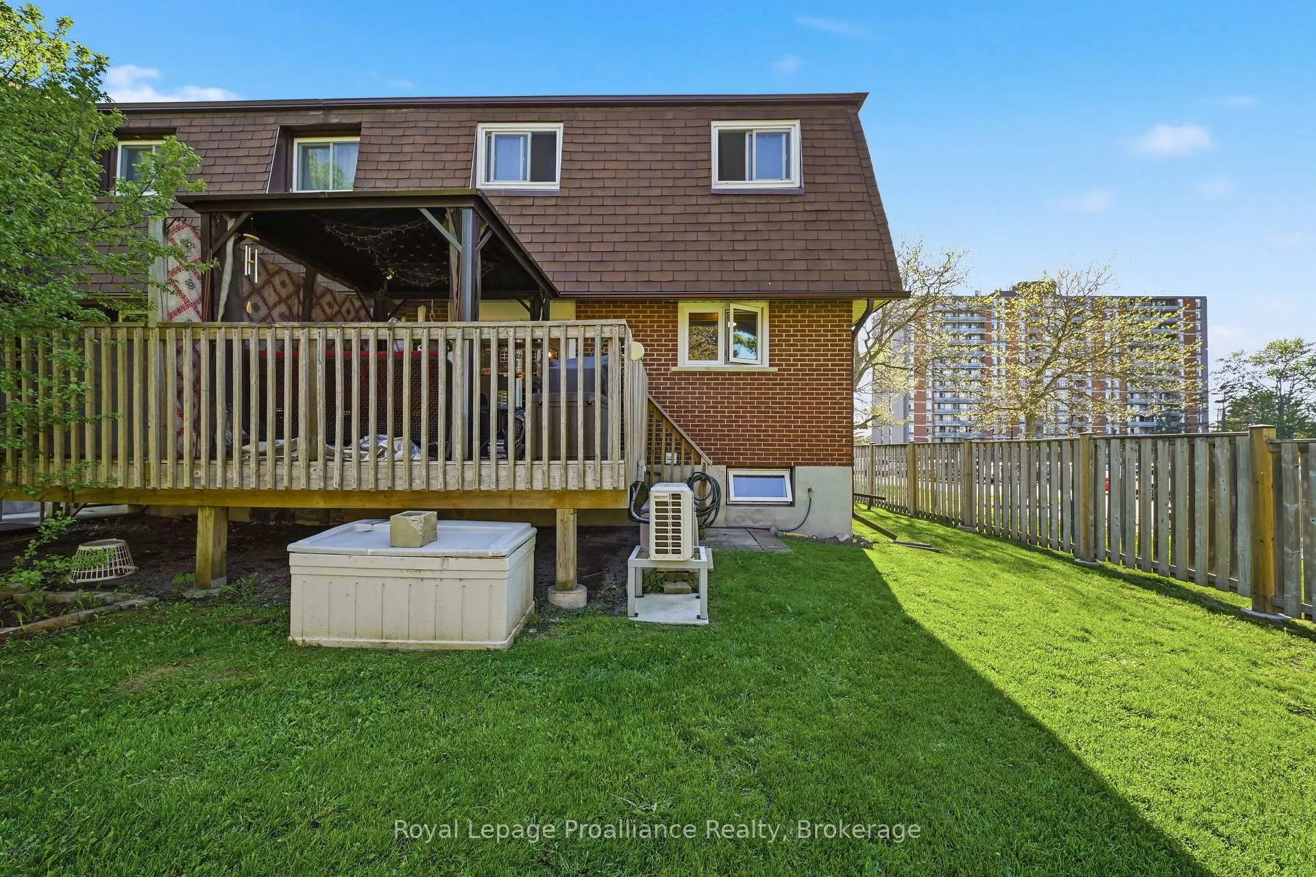 Photo 33 of 63 O'Hare Street, Belleville, Belleville Ward — HOMEH