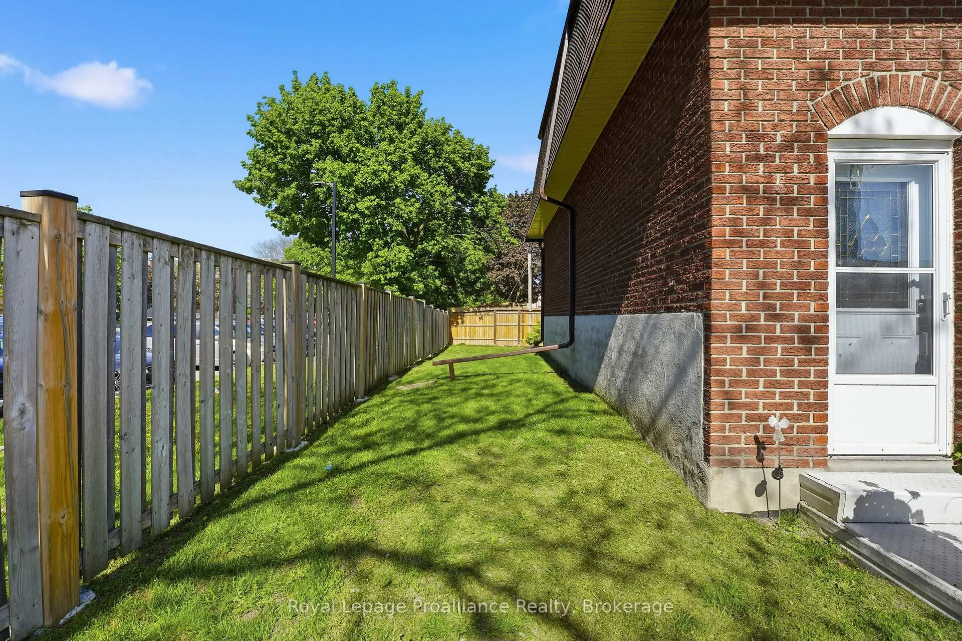 Photo 38 of 63 O'Hare Street, Belleville, Belleville Ward — HOMEH
