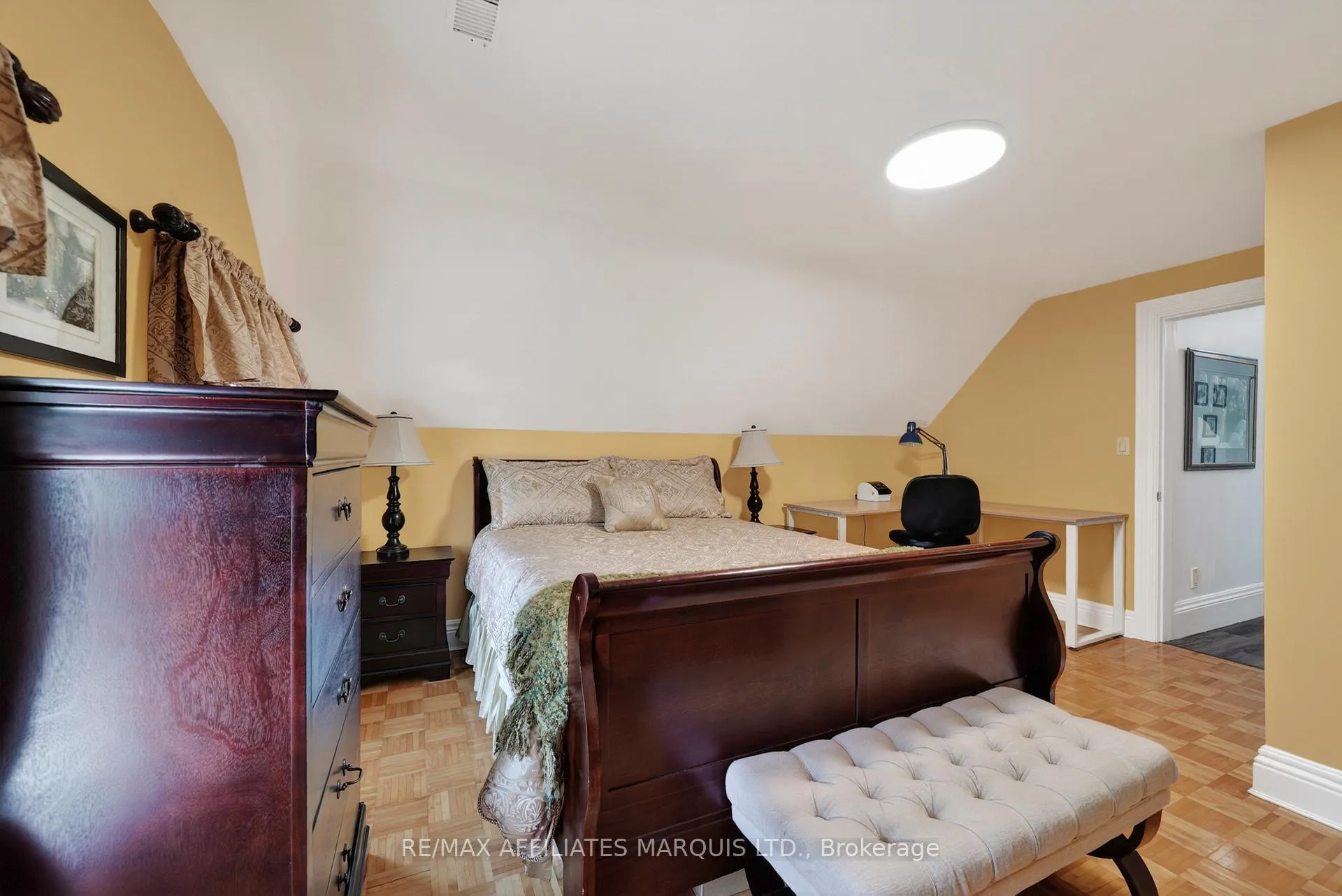 Photo 23 of 127 Lawrence Avenue, Cornwall — HOMEH