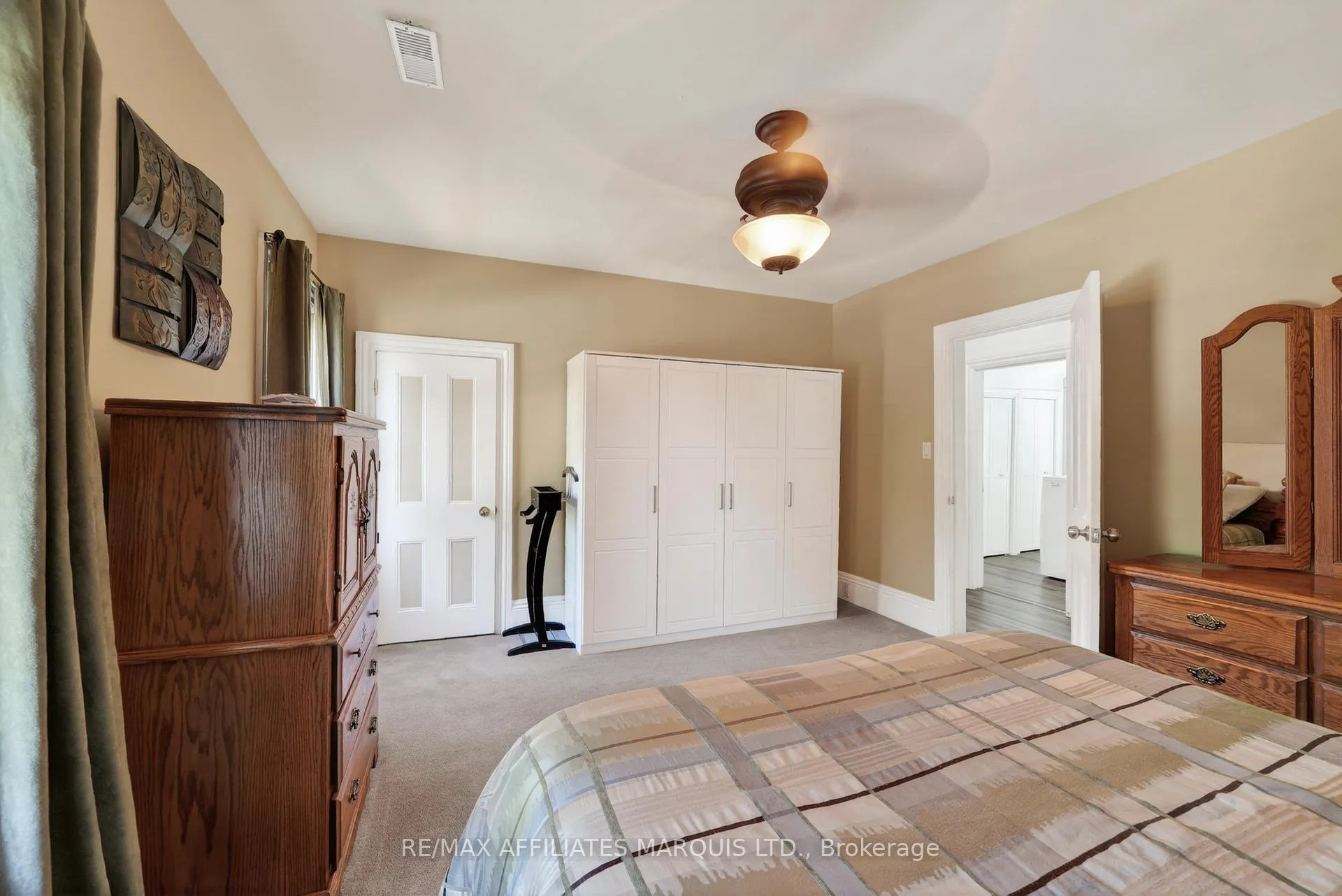 Photo 27 of 127 Lawrence Avenue, Cornwall — HOMEH