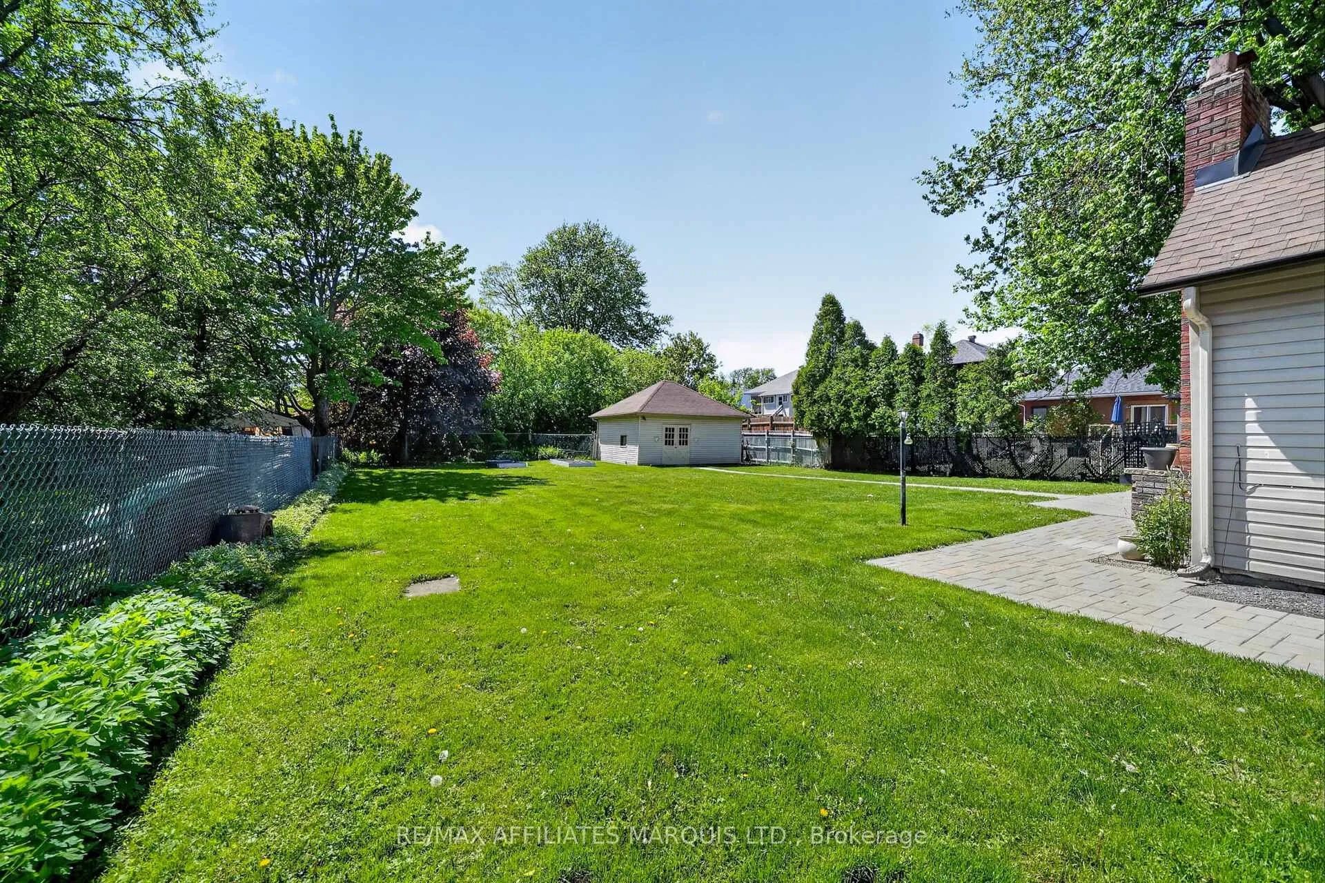 Photo 38 of 127 Lawrence Avenue, Cornwall — HOMEH