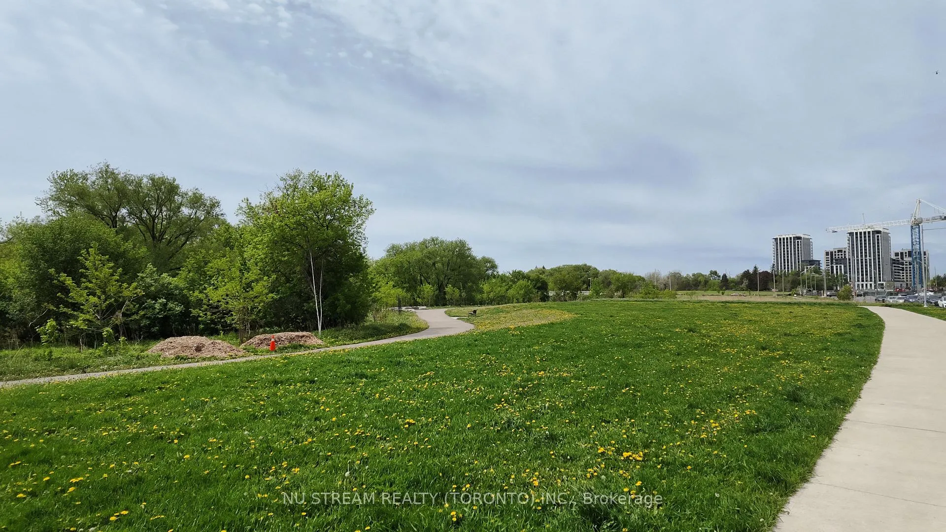 Photo 5 of Unit 1001, 15 Water Walk Drive, Markham, Unionville — HOMEH
