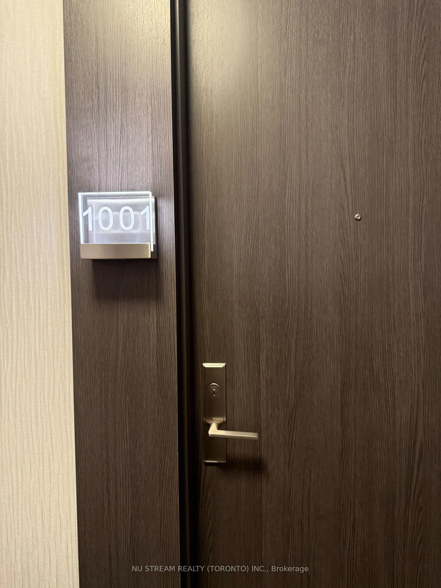 Photo 6 of Unit 1001, 15 Water Walk Drive, Markham, Unionville — HOMEH