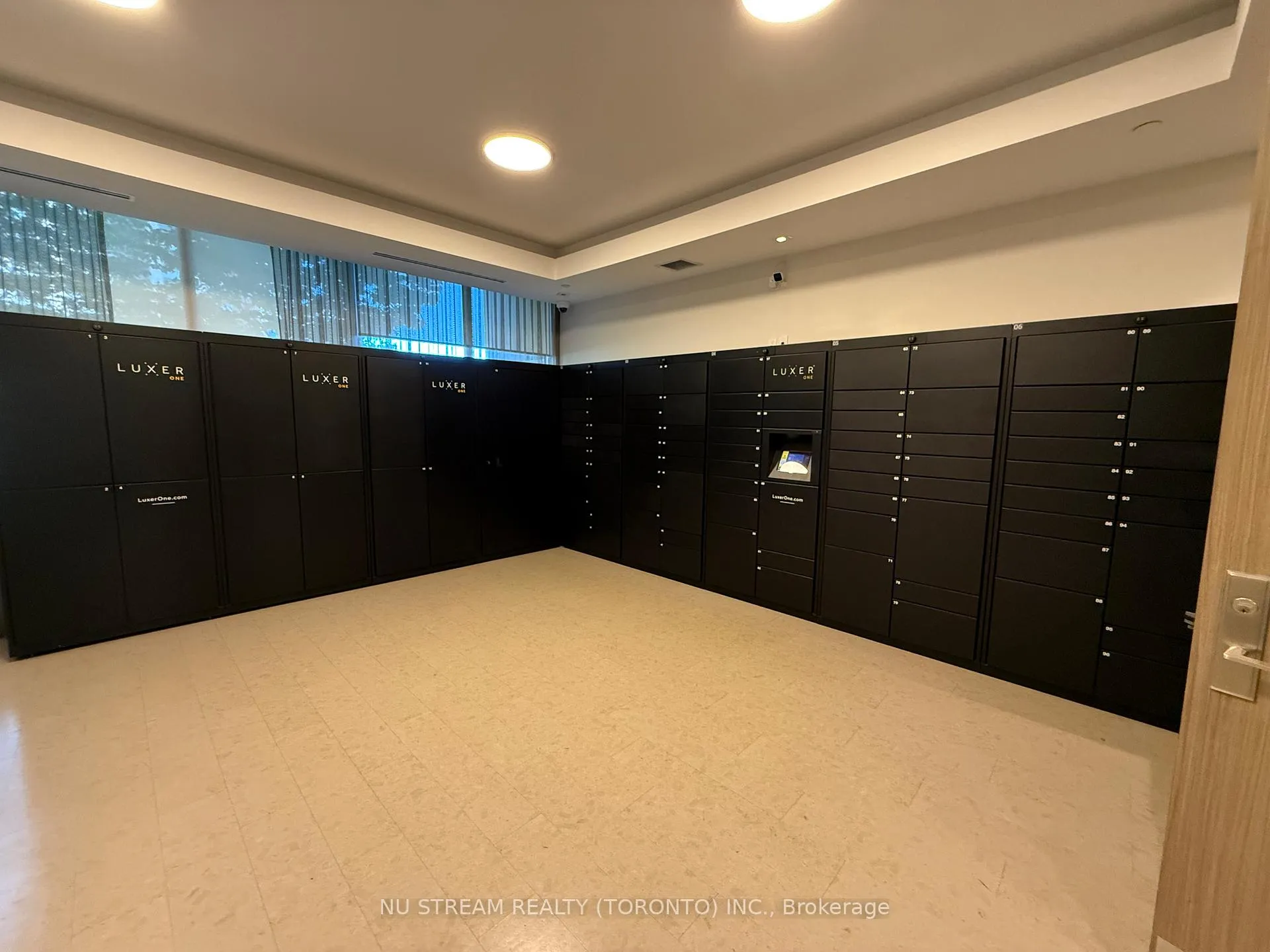 Photo 20 of Unit 1001, 15 Water Walk Drive, Markham, Unionville — HOMEH