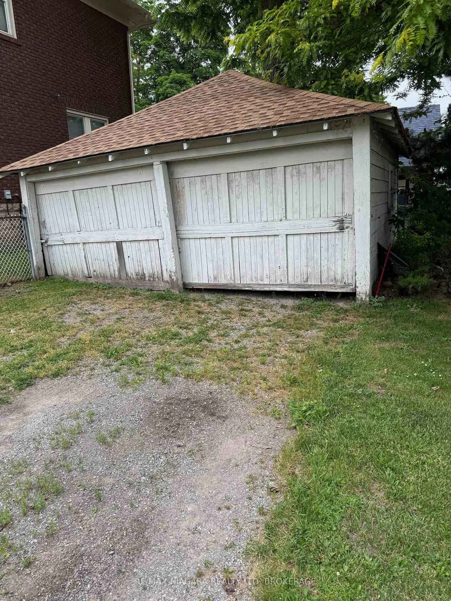Photo 5 of 697 Niagara Boulevard, Fort Erie, Central — HOMEH