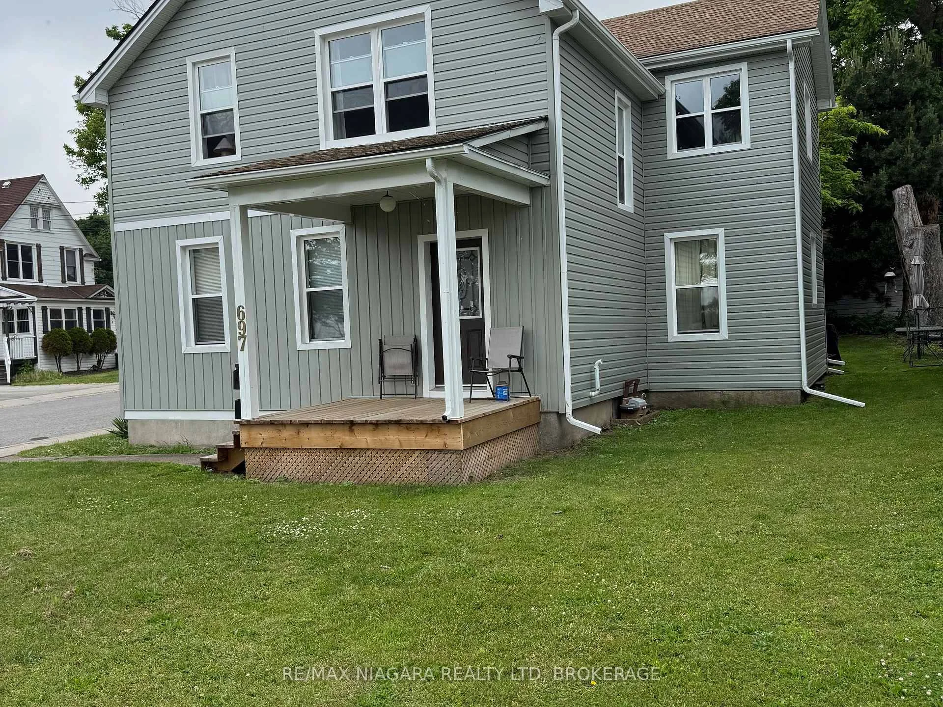 Photo 2 of 697 Niagara Boulevard, Fort Erie, Central — HOMEH