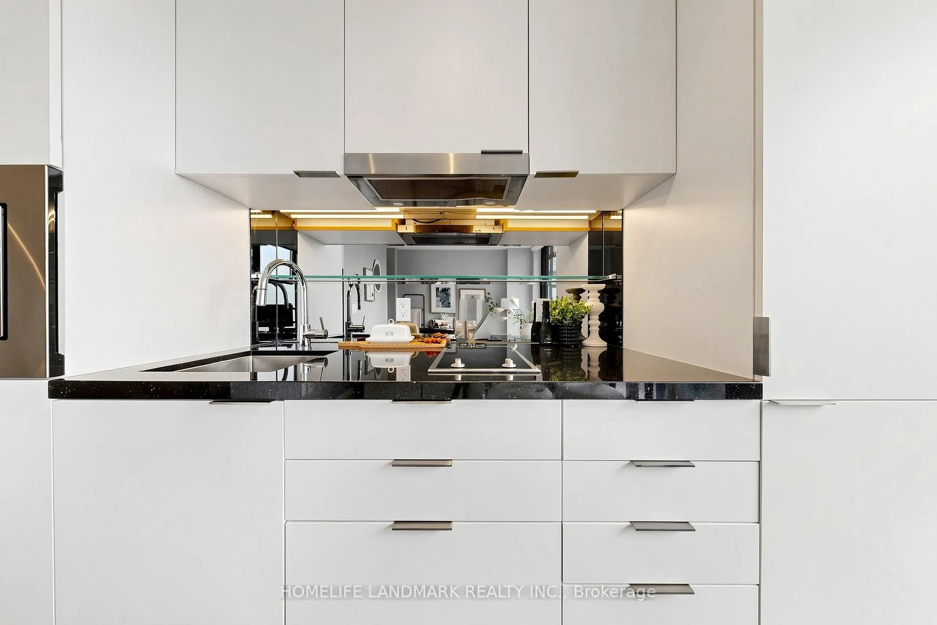 Photo 7 of Unit 1603, 215 Queen Street W, Toronto, Waterfront Communities — HOMEH