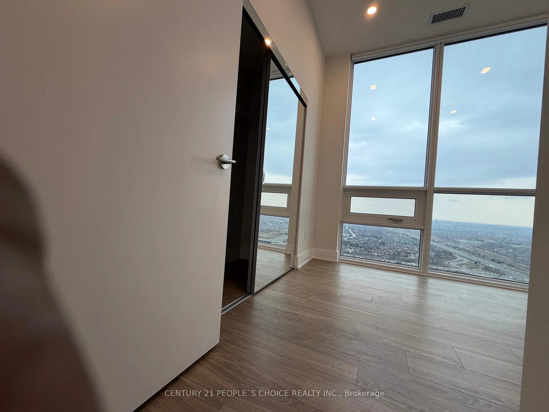 Photo 21 of Unit PH 05, 430 Square One Drive, Mississauga, City Centre — HOMEH
