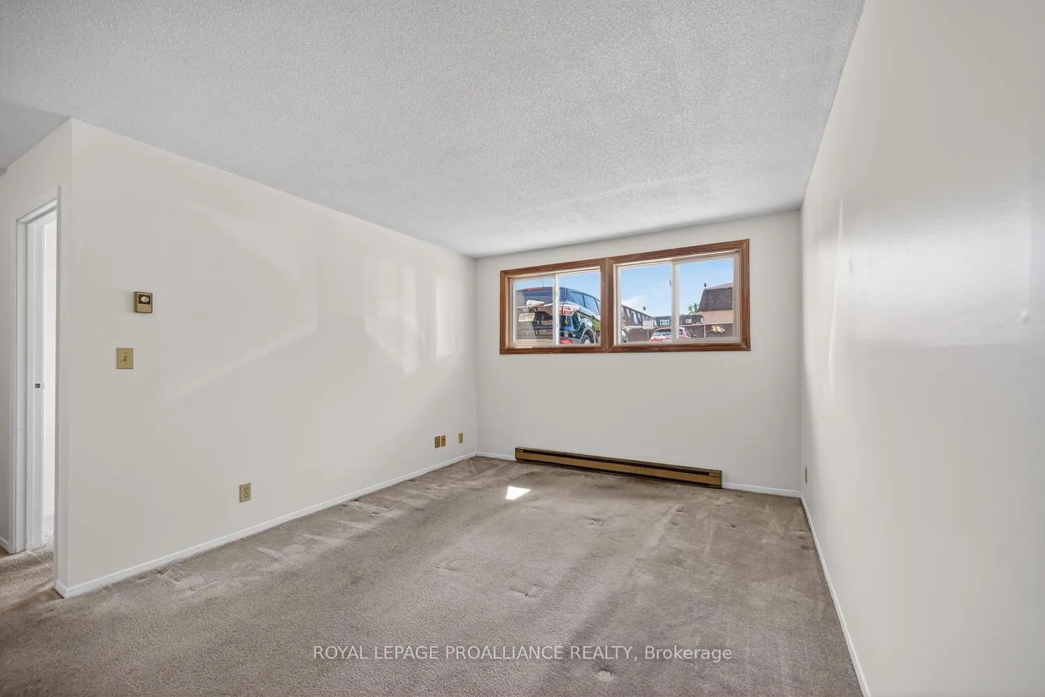 Photo 13 of Unit 2, 825 Macodrum Drive, Brockville — HOMEH