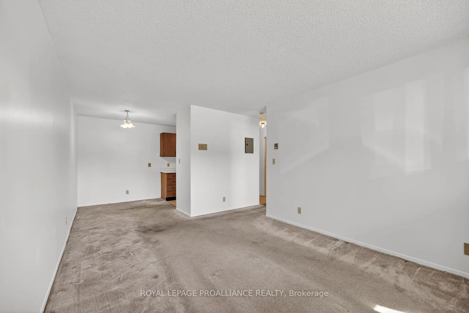 Photo 15 of Unit 2, 825 Macodrum Drive, Brockville — HOMEH