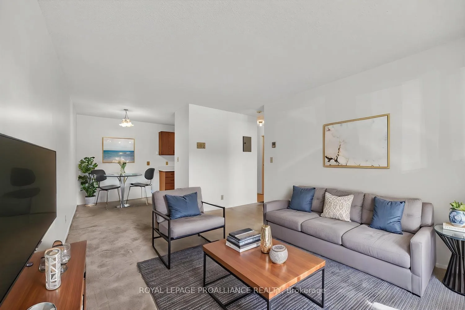 Photo 16 of Unit 2, 825 Macodrum Drive, Brockville — HOMEH