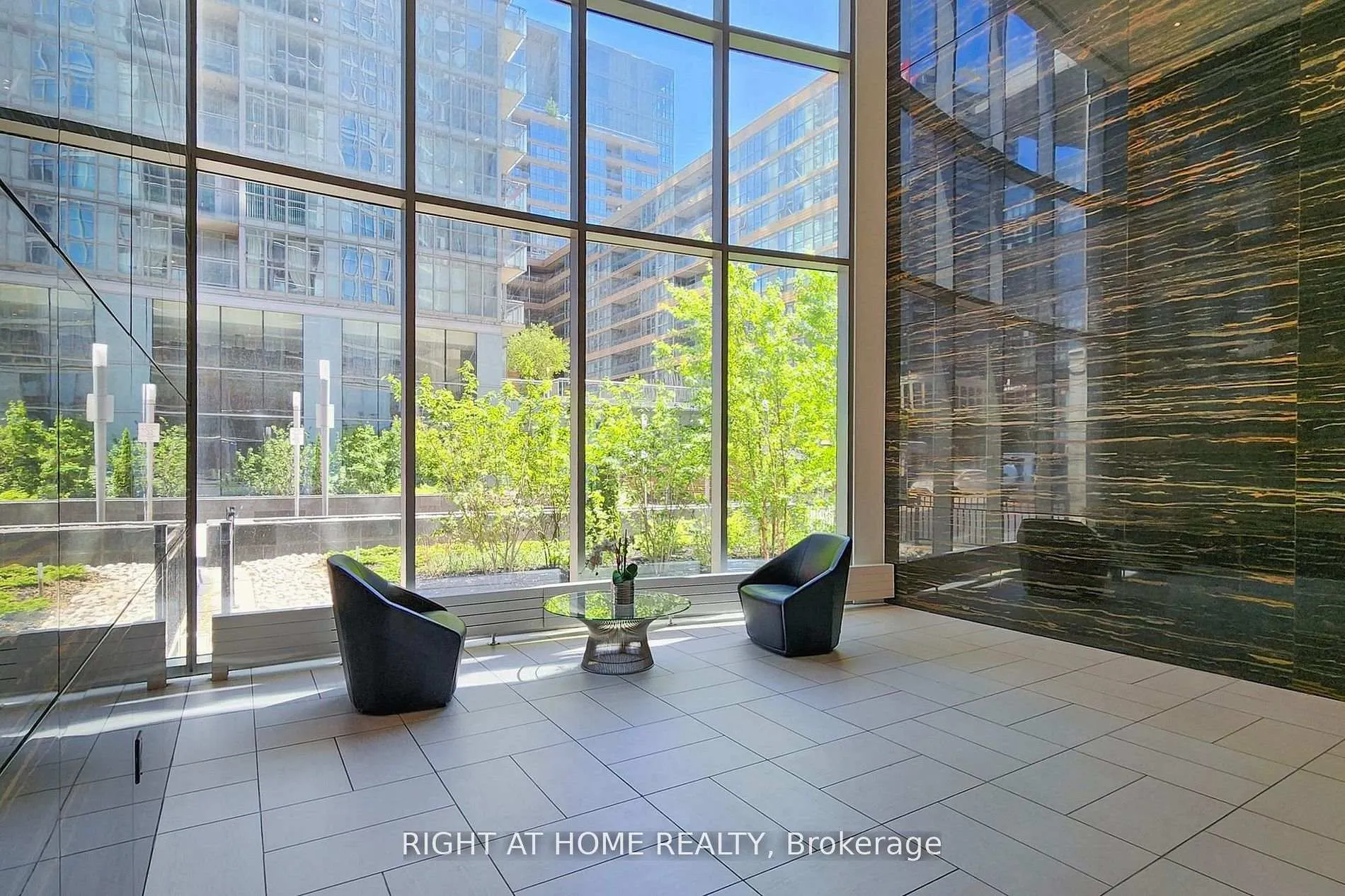 Photo 8 of Unit 4309, 21 Iceboat Terrace, Toronto, Waterfront Communities — HOMEH