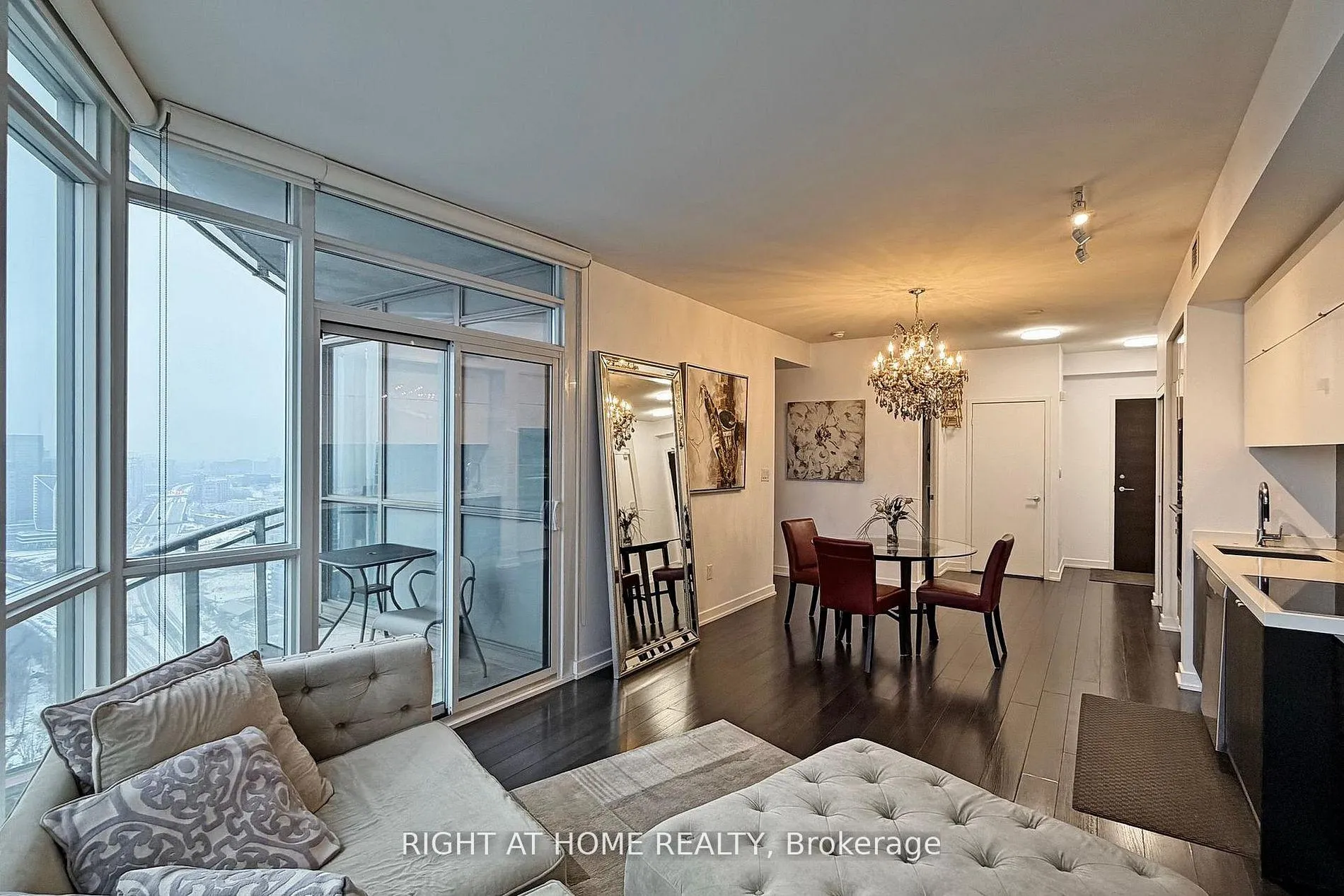 Photo 15 of Unit 4309, 21 Iceboat Terrace, Toronto, Waterfront Communities — HOMEH