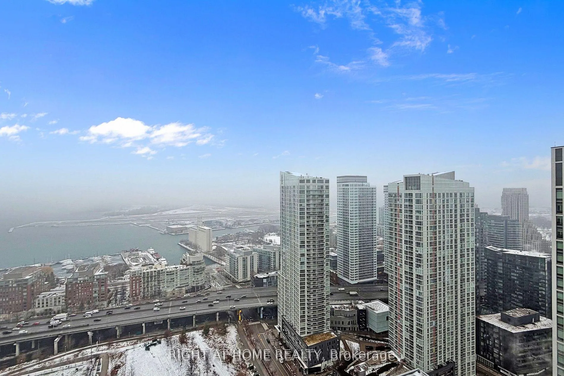 Photo 18 of Unit 4309, 21 Iceboat Terrace, Toronto, Waterfront Communities — HOMEH